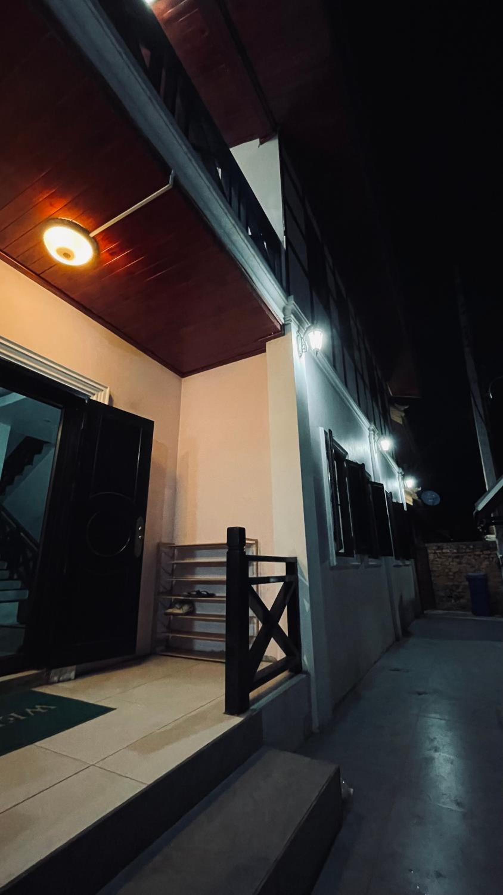 Meet sunset hostel Luangprabang