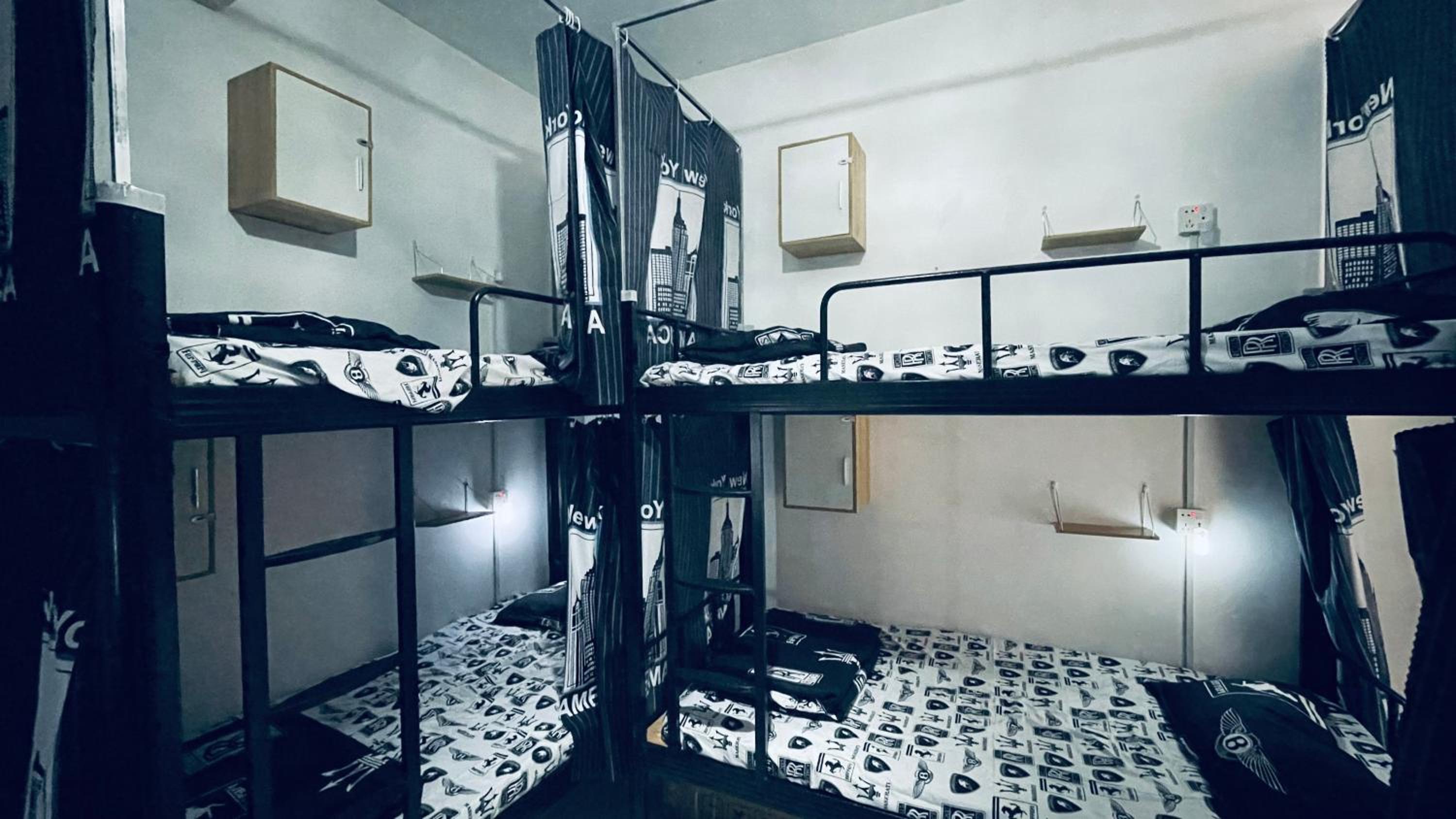 Meet sunset hostel Luangprabang