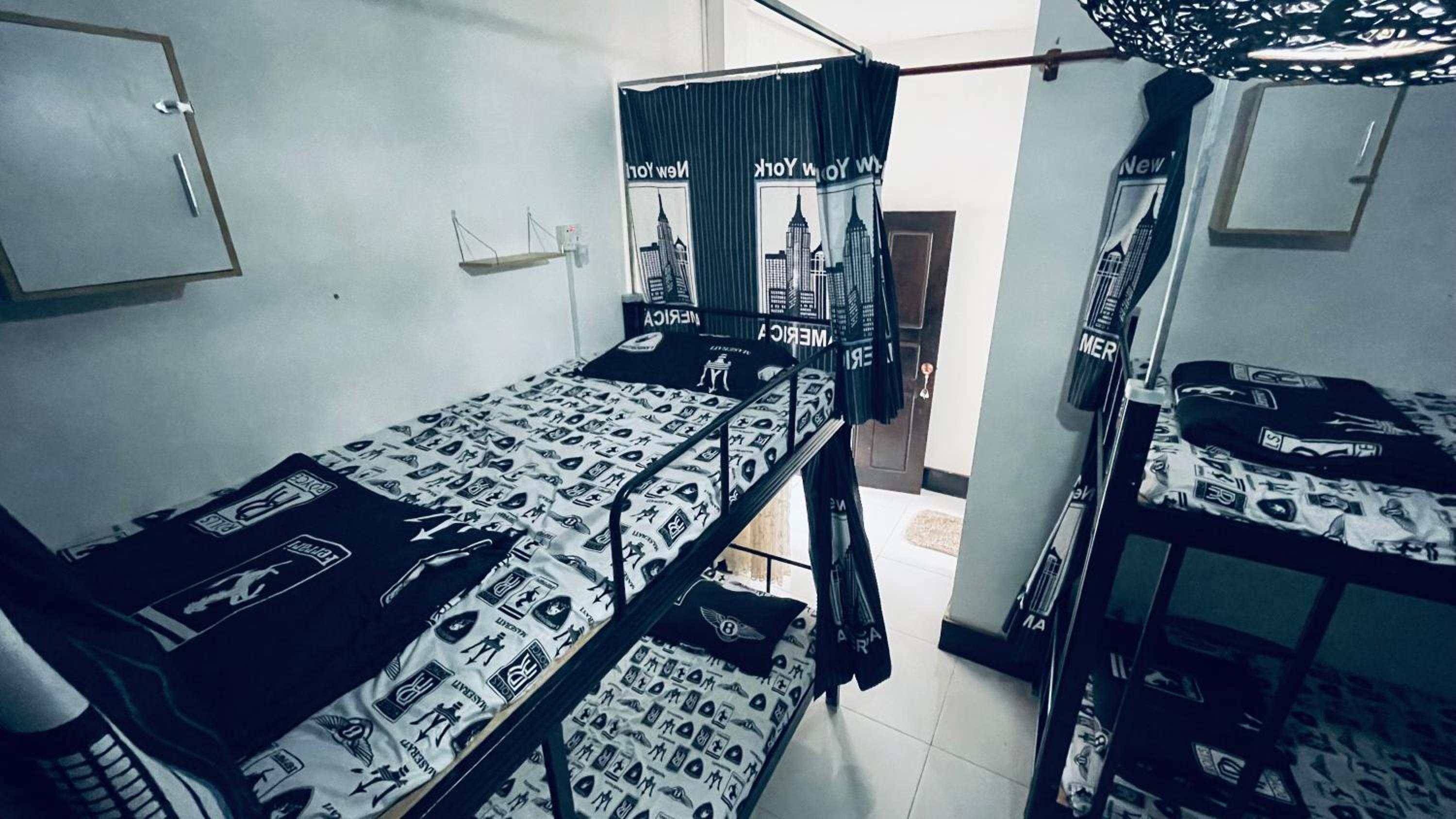 Meet sunset hostel Luangprabang