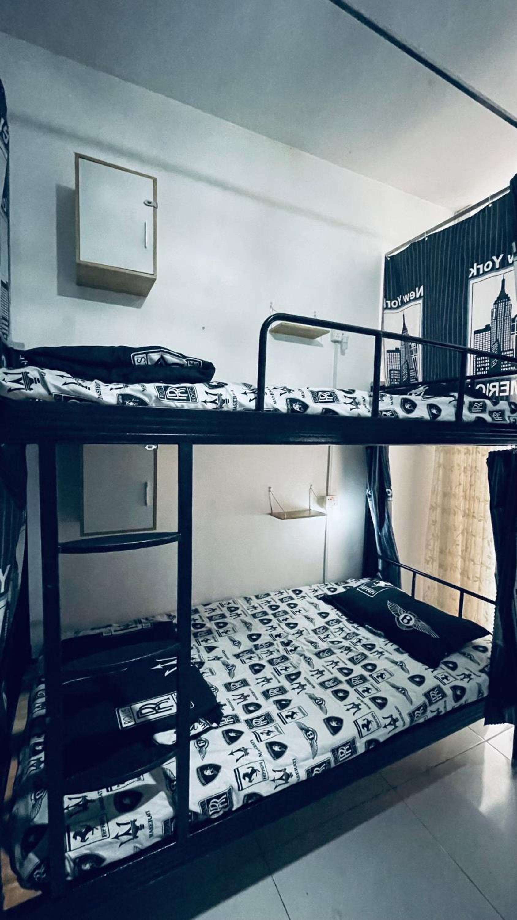 Meet sunset hostel Luangprabang