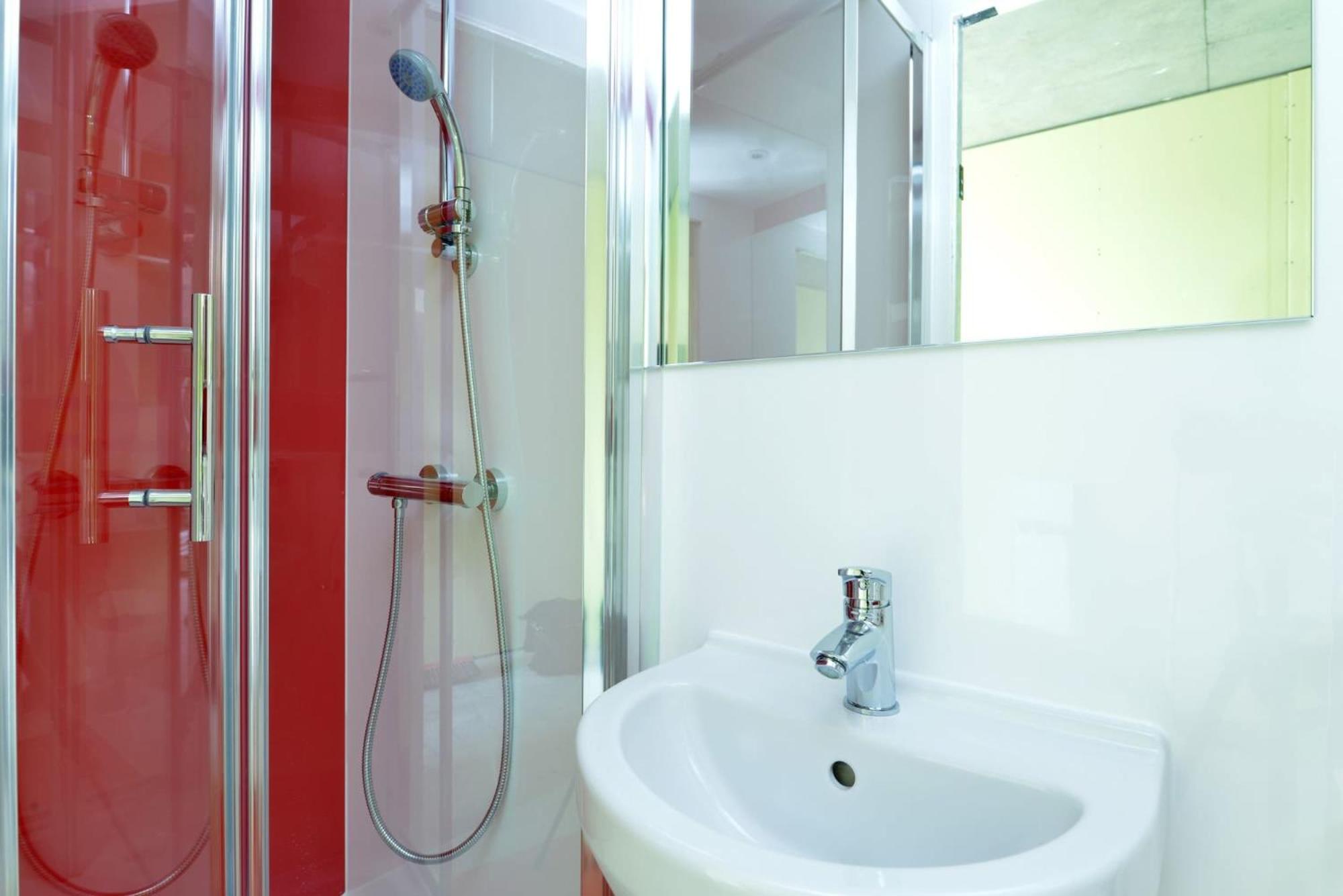 For Students Only Spacious Studio Apartments at Flinders House located in London