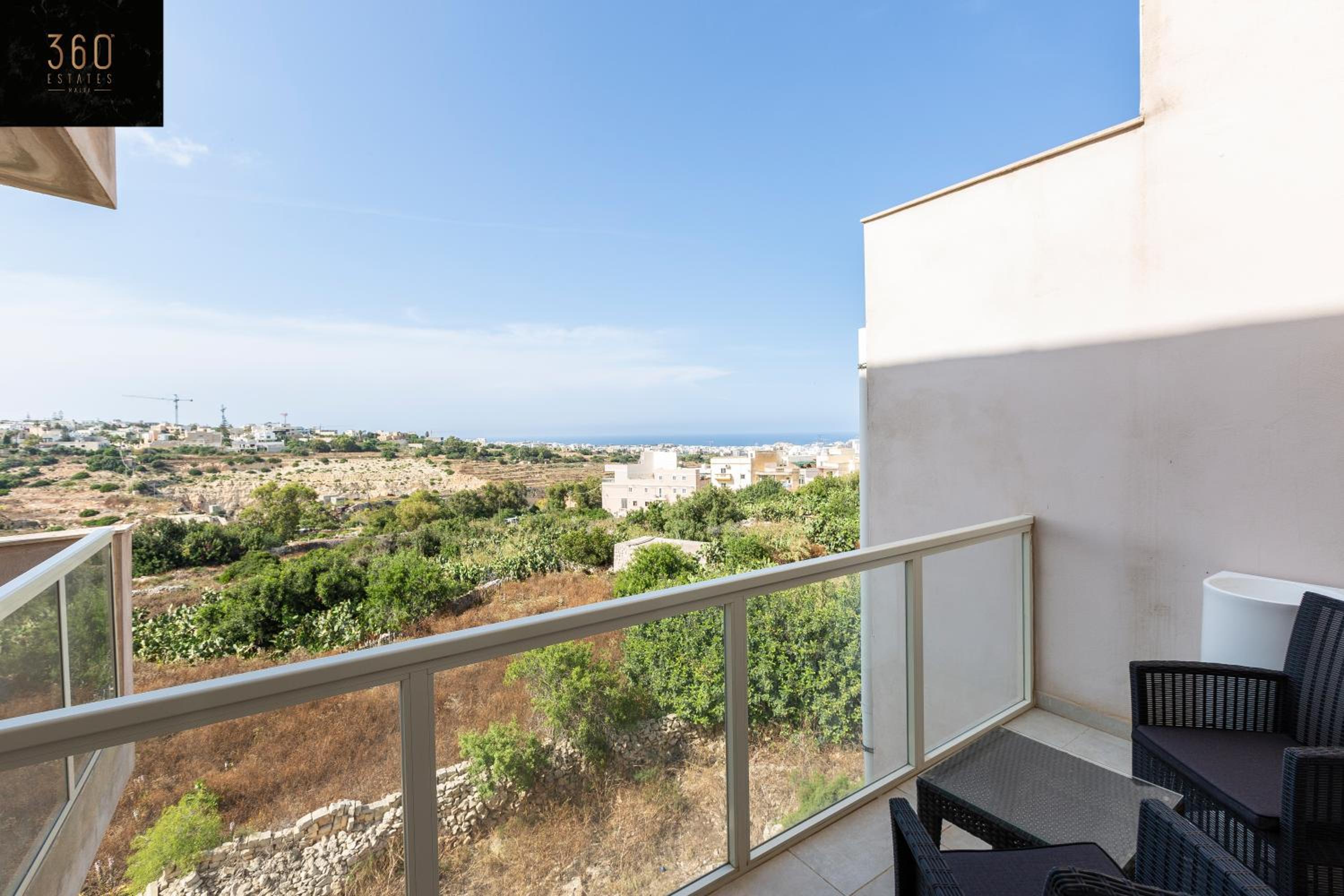 Lovely, cozy fully equipped 2BR APT in the centre by 360 Estates photo 4