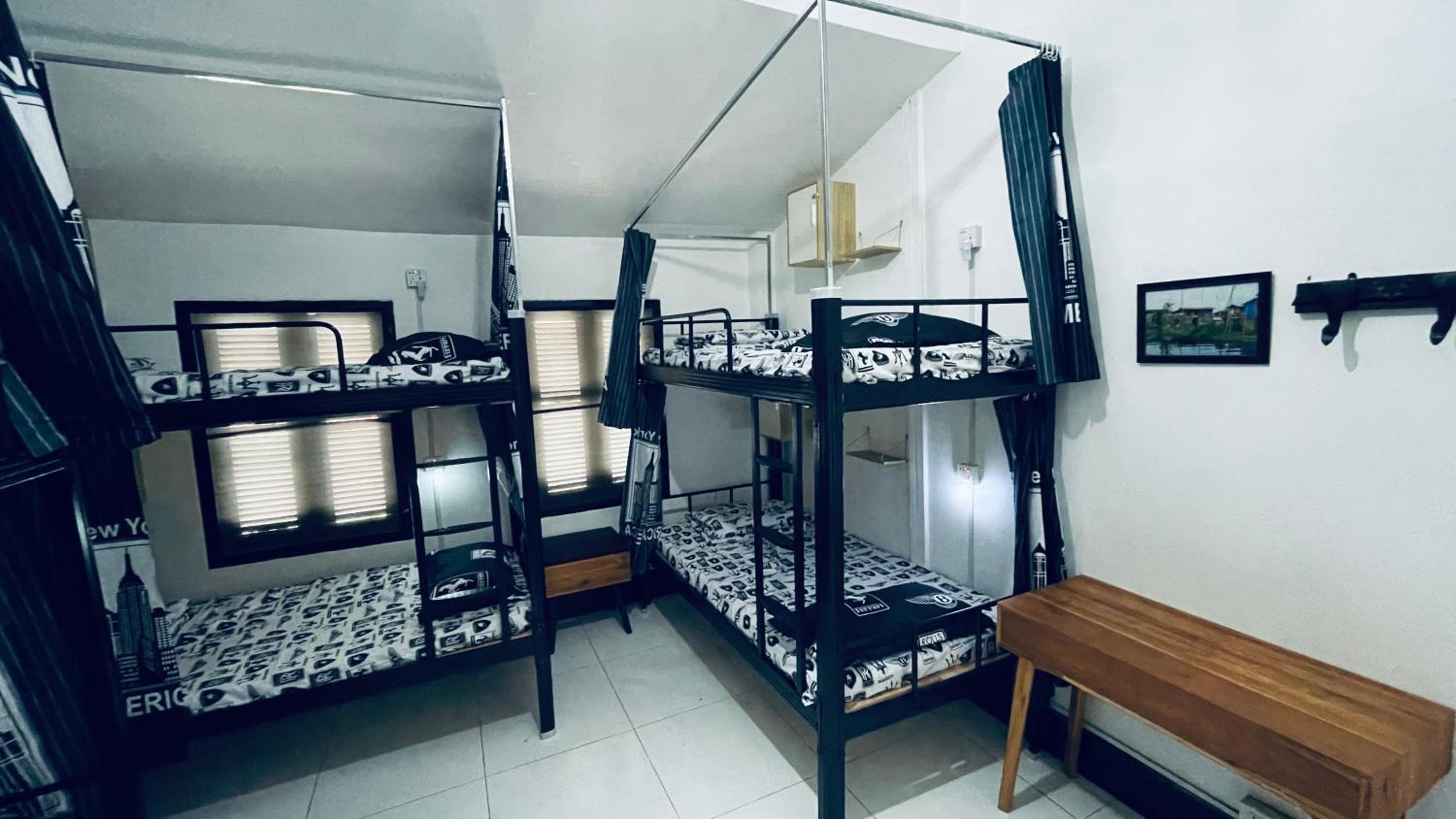 Meet sunset hostel Luangprabang