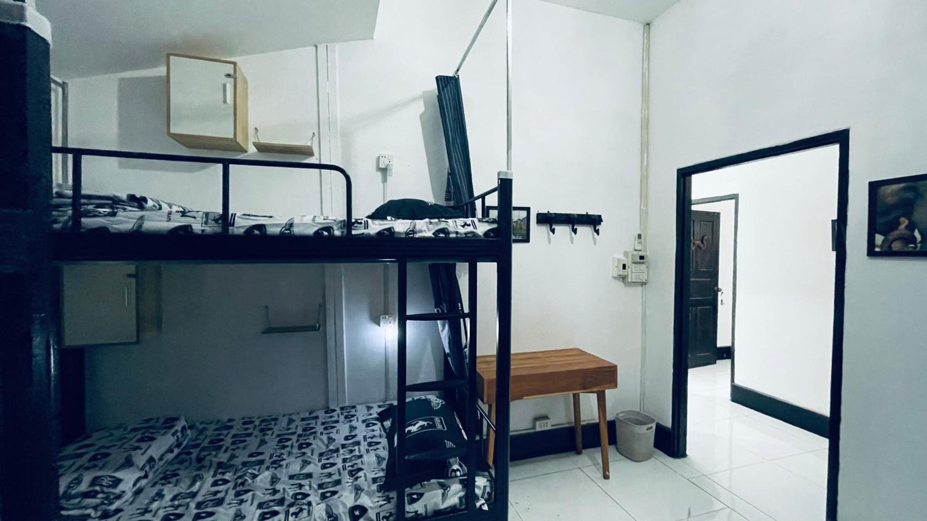 Meet sunset hostel Luangprabang