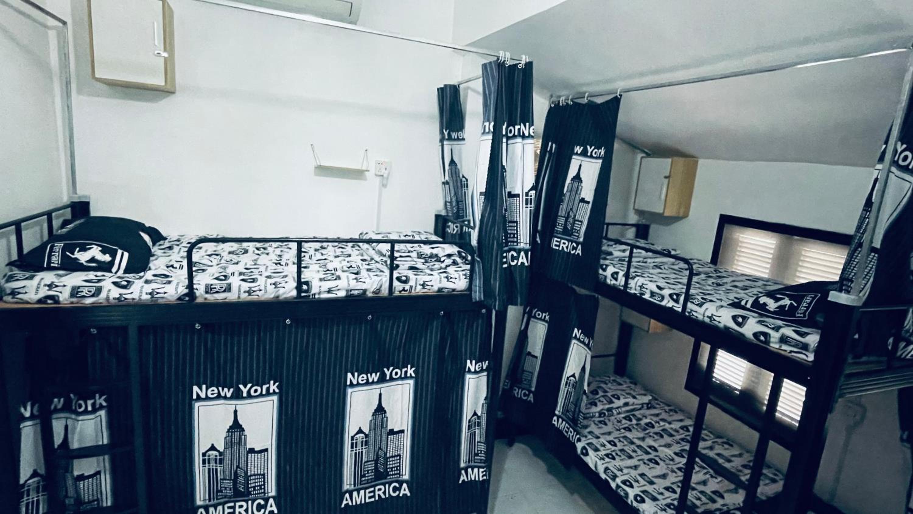 Meet sunset hostel Luangprabang
