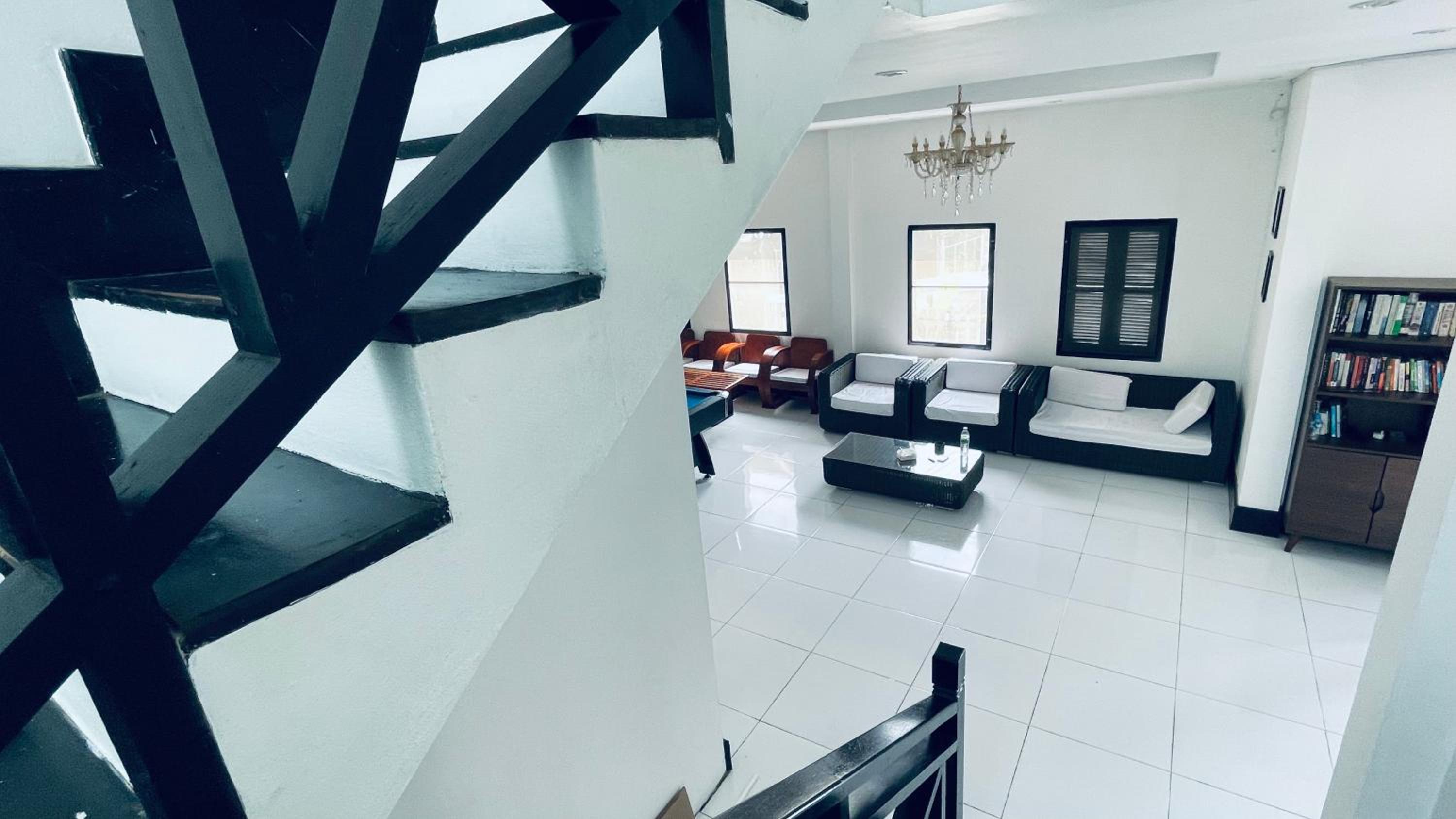 Meet sunset hostel Luangprabang