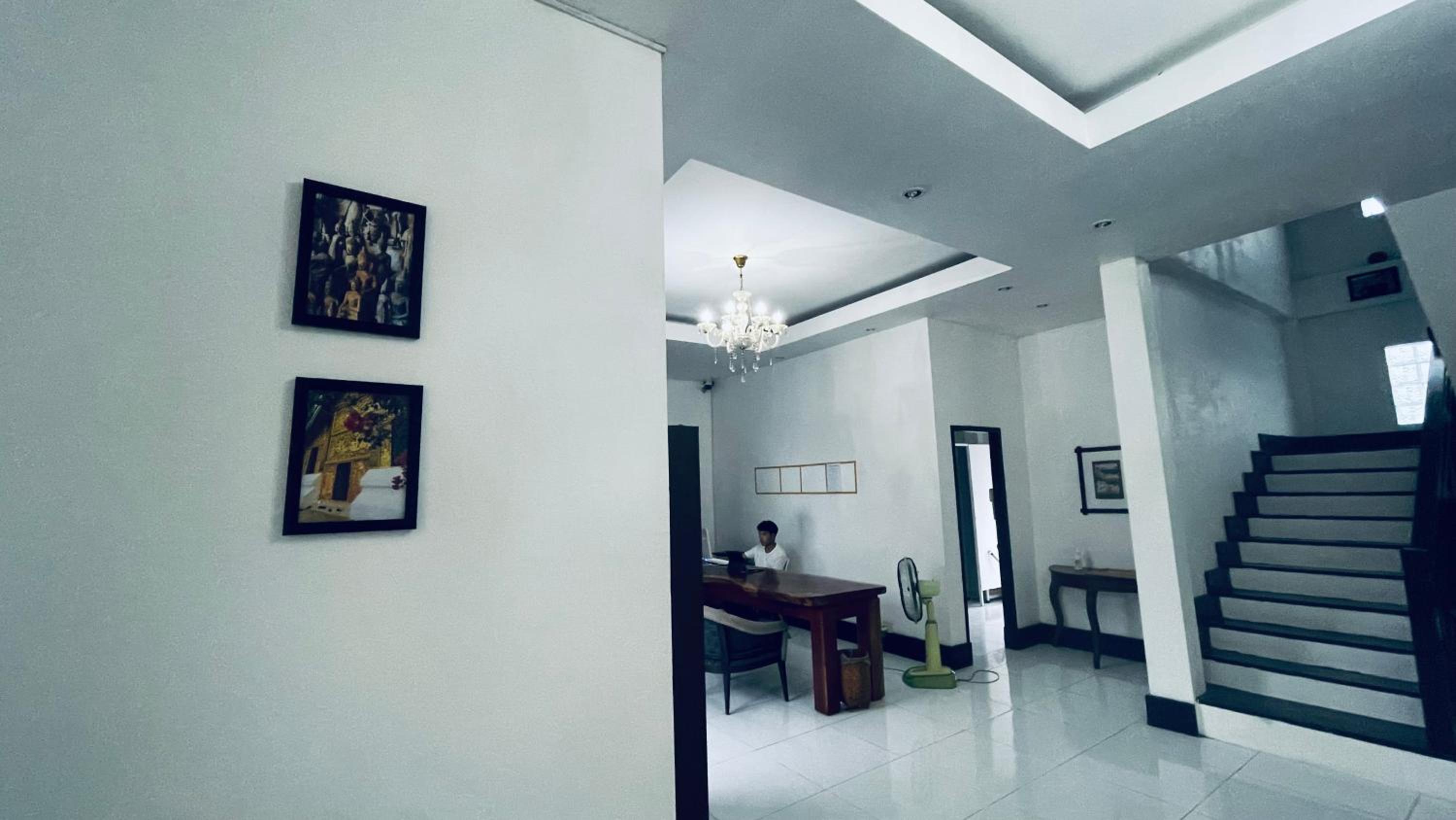 Meet sunset hostel Luangprabang