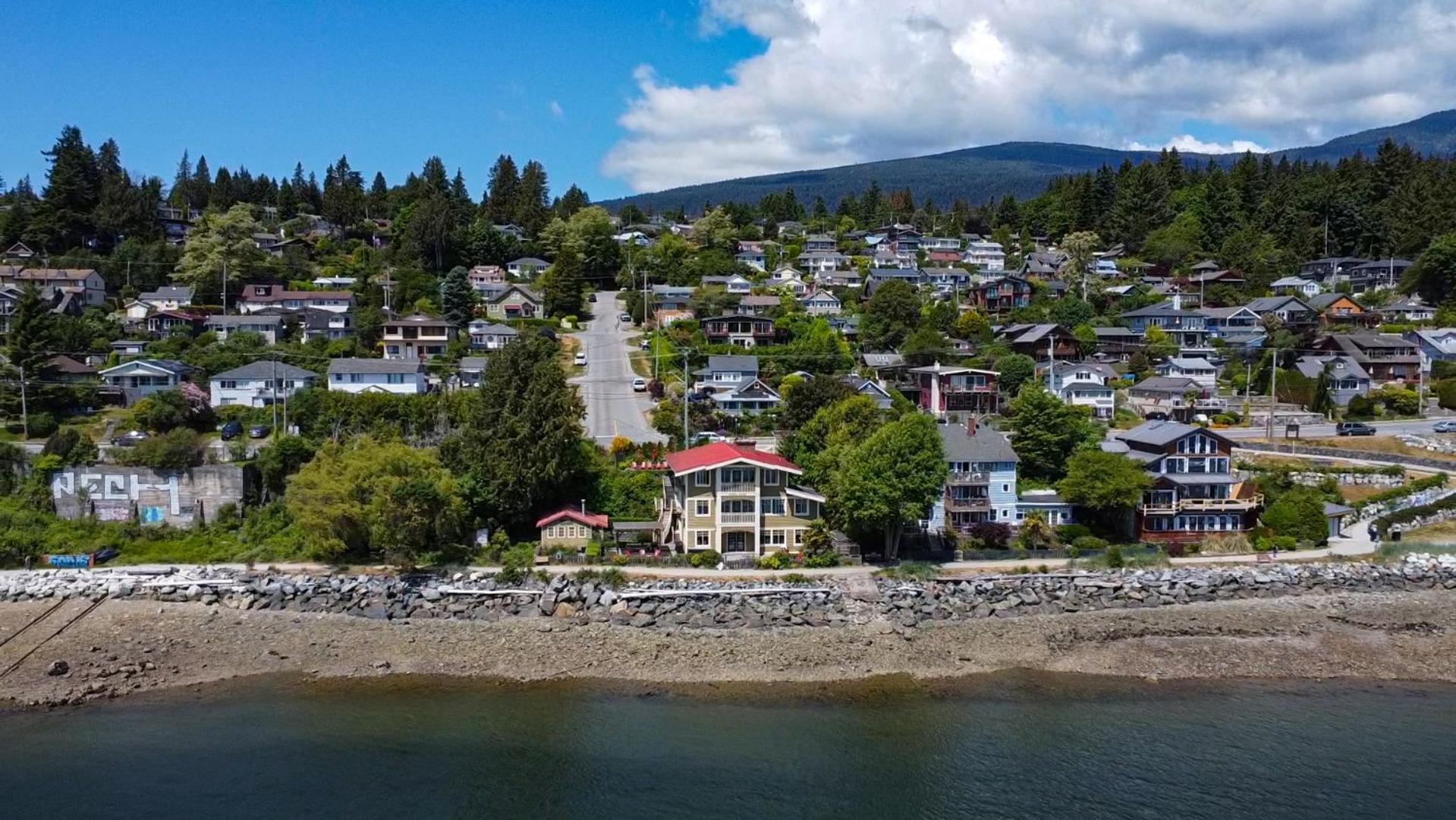 Iconic 3-Story Waterfront 'Marina House' w/ View