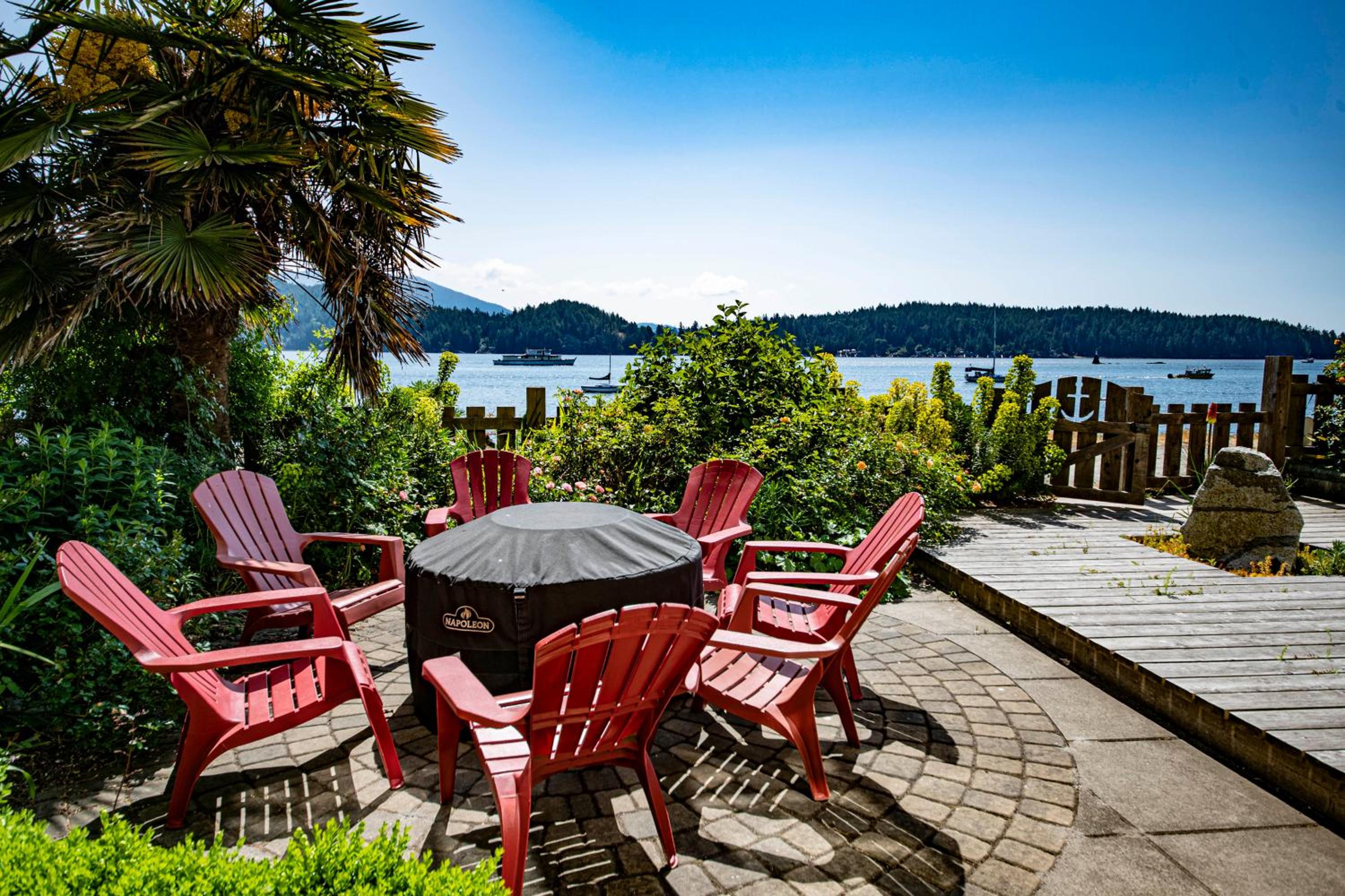 Iconic 3-Story Waterfront 'Marina House' w/ View