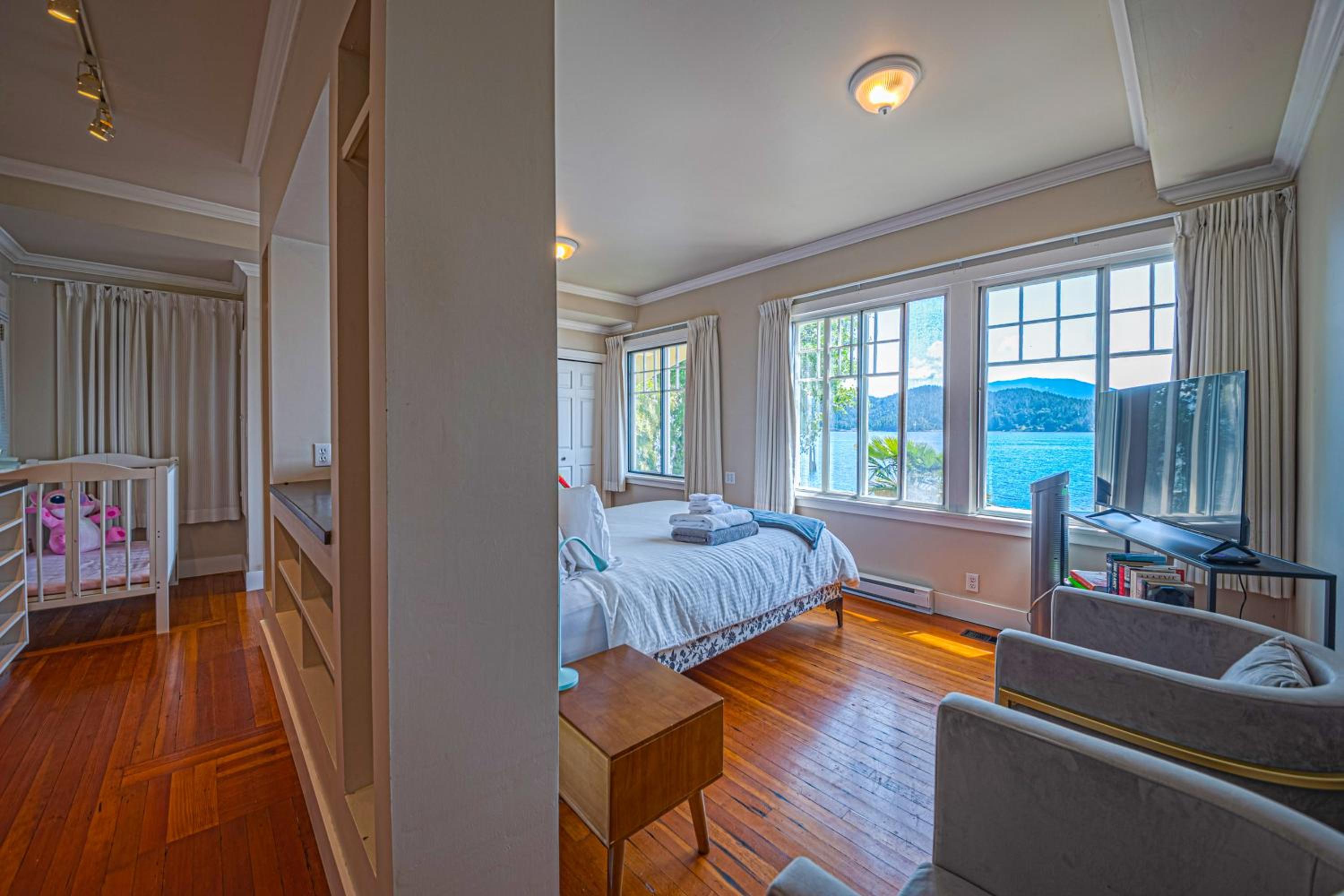 Iconic 3-Story Waterfront 'Marina House' w/ View