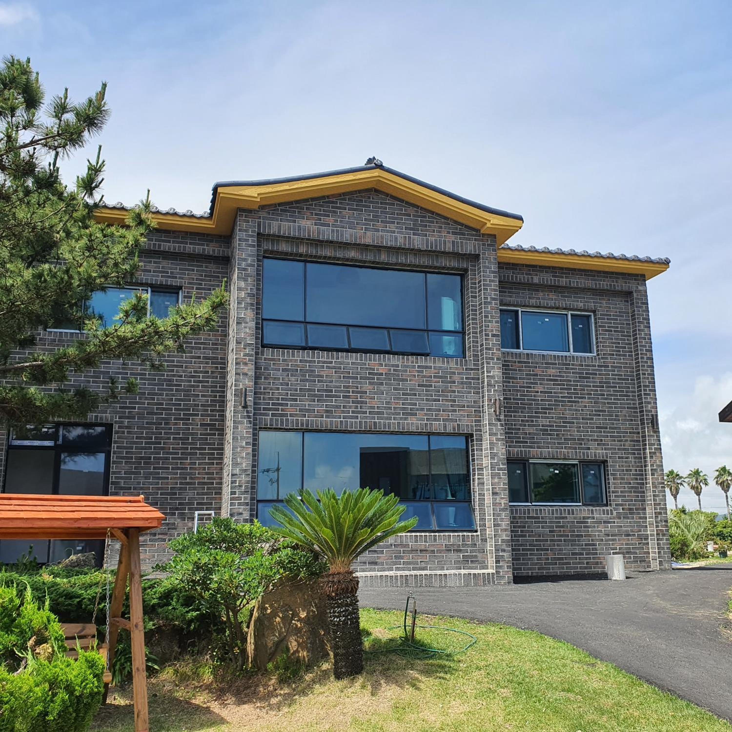 Onthestone Pension