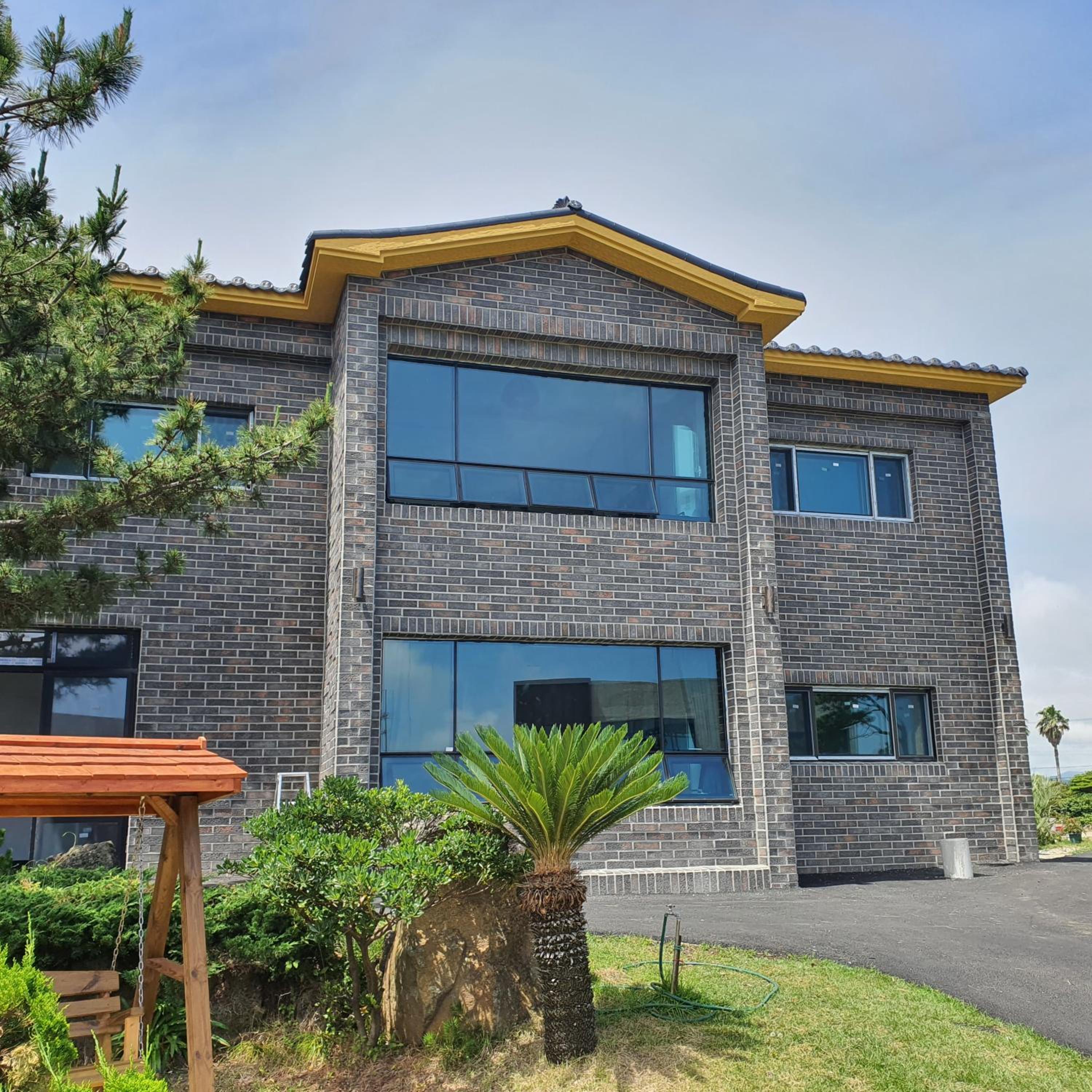 Onthestone Pension