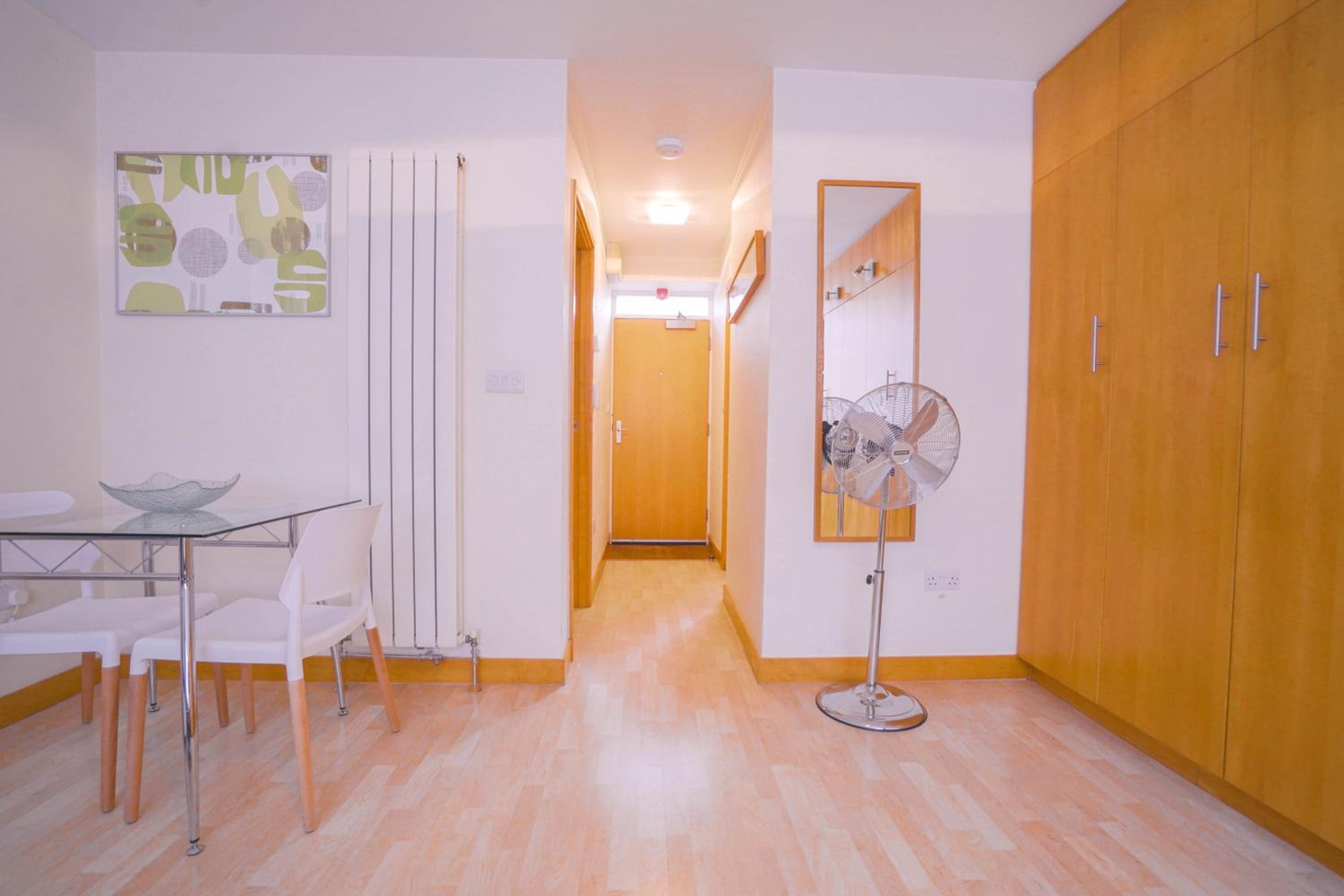 St Christopher's Place Serviced Apartments by Globe Apartments