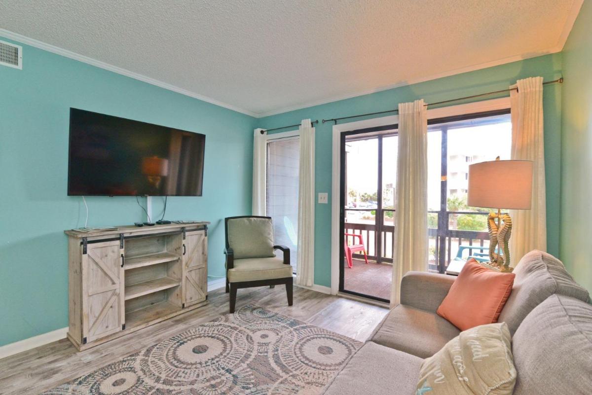Sweet Caroline Remodeled with Partial Ocean View and Oceanfront Pool view 3