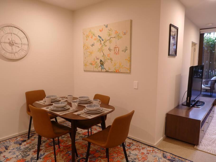 Caulfield Village Apartment