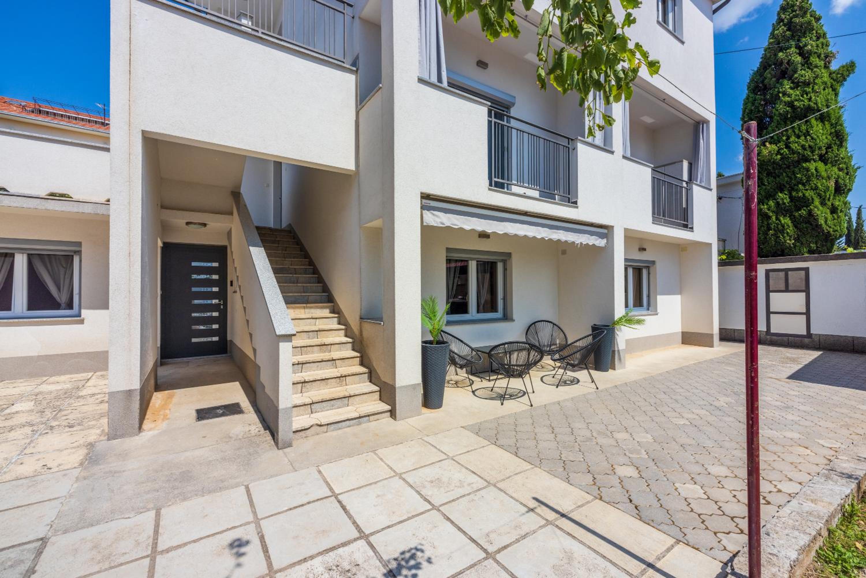 Apartments Luna