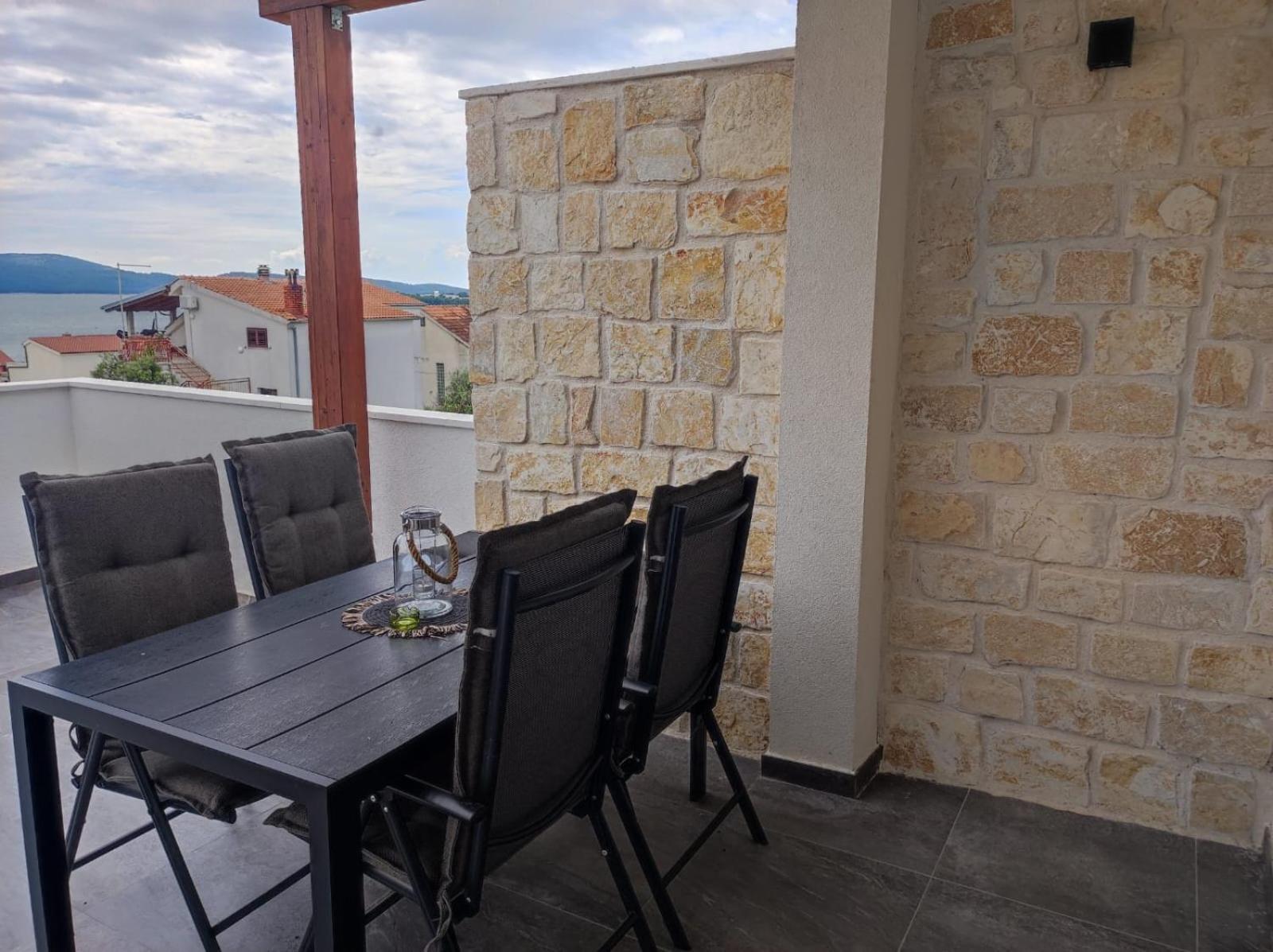 Luxury Apartman NR view 2