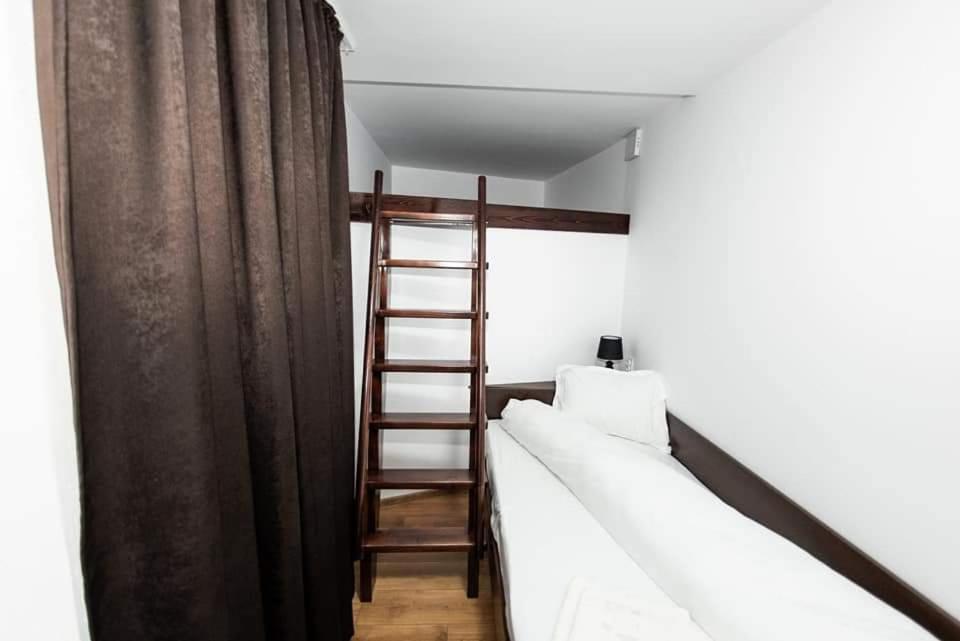 Casa Câmpulungeană view 3