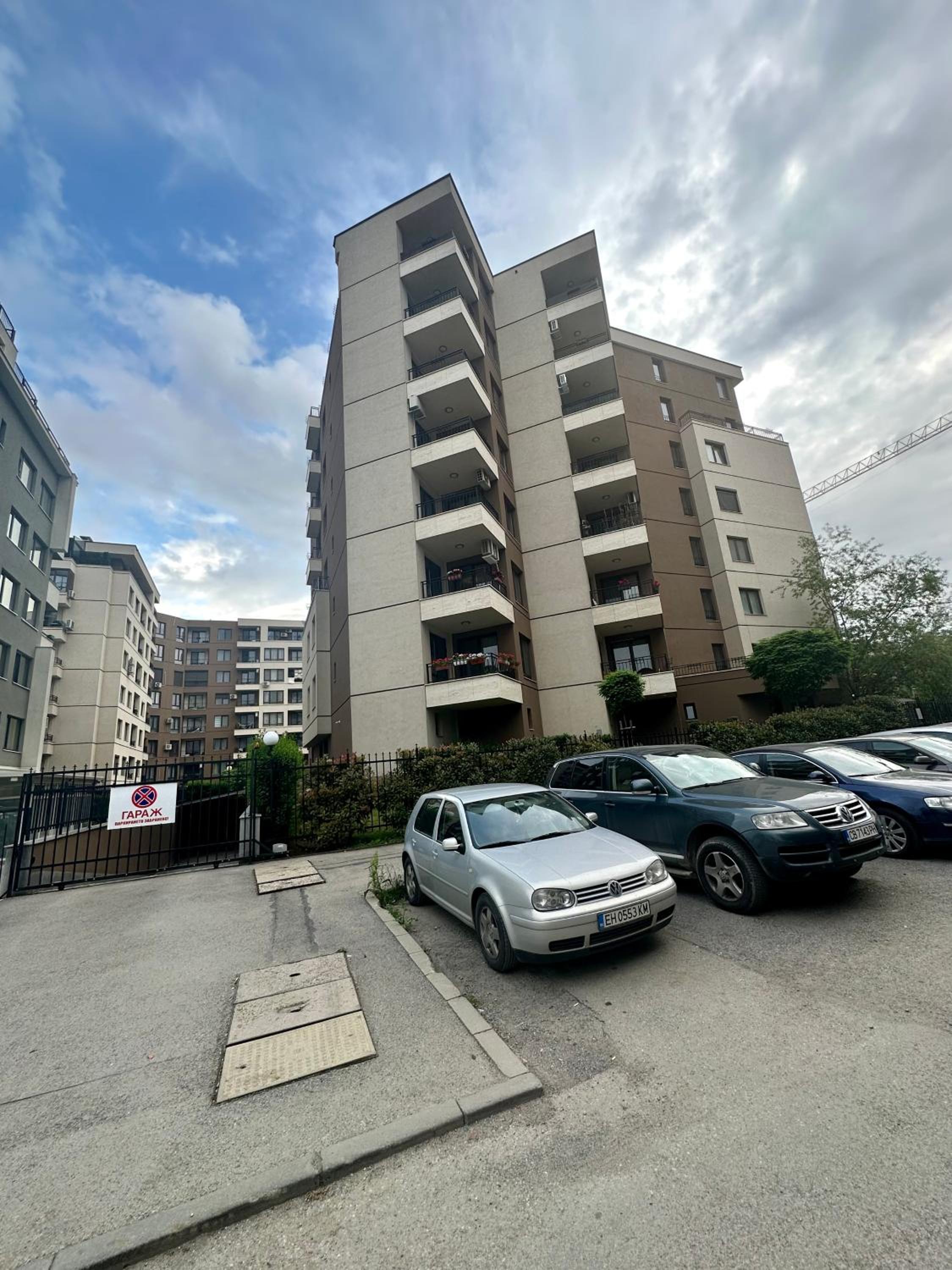 Marina 2 bedrooms&parking apartment
