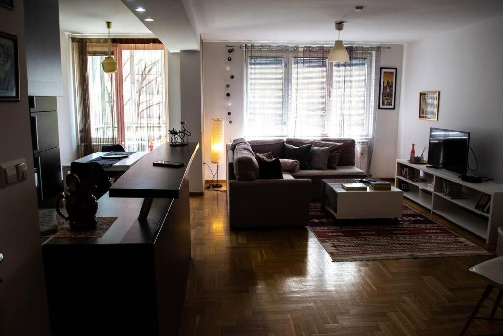 Udoban i moderan stan u Sarajevu.