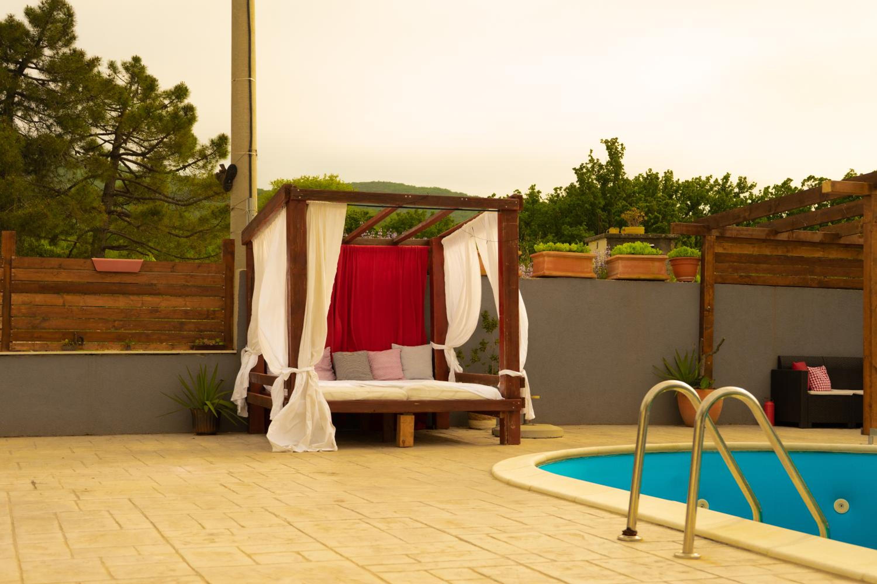 Forest Queen - Village holiday home view 5