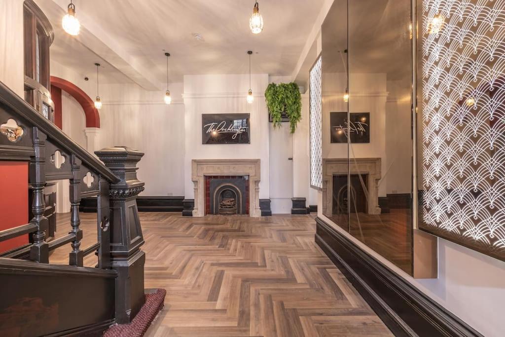 Deluxe City Escape Perfect For Business & Families & Free Gym By The Pocklington - The Magistrates Suite