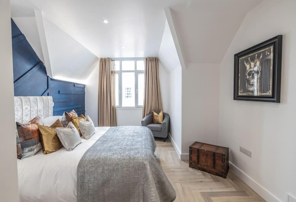 Deluxe City Escape Perfect For Business & Families & Free Gym By The Pocklington - The Magistrates Suite