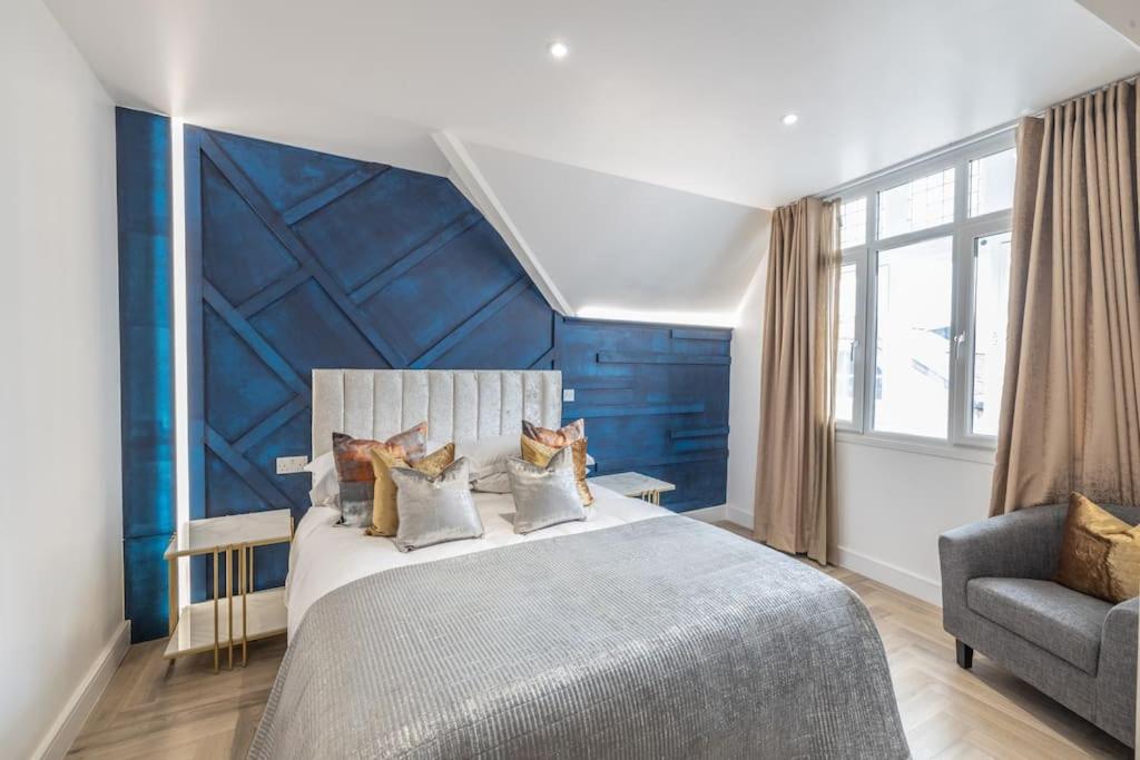 Deluxe City Escape Perfect For Business & Families & Free Gym By The Pocklington - The Magistrates Suite