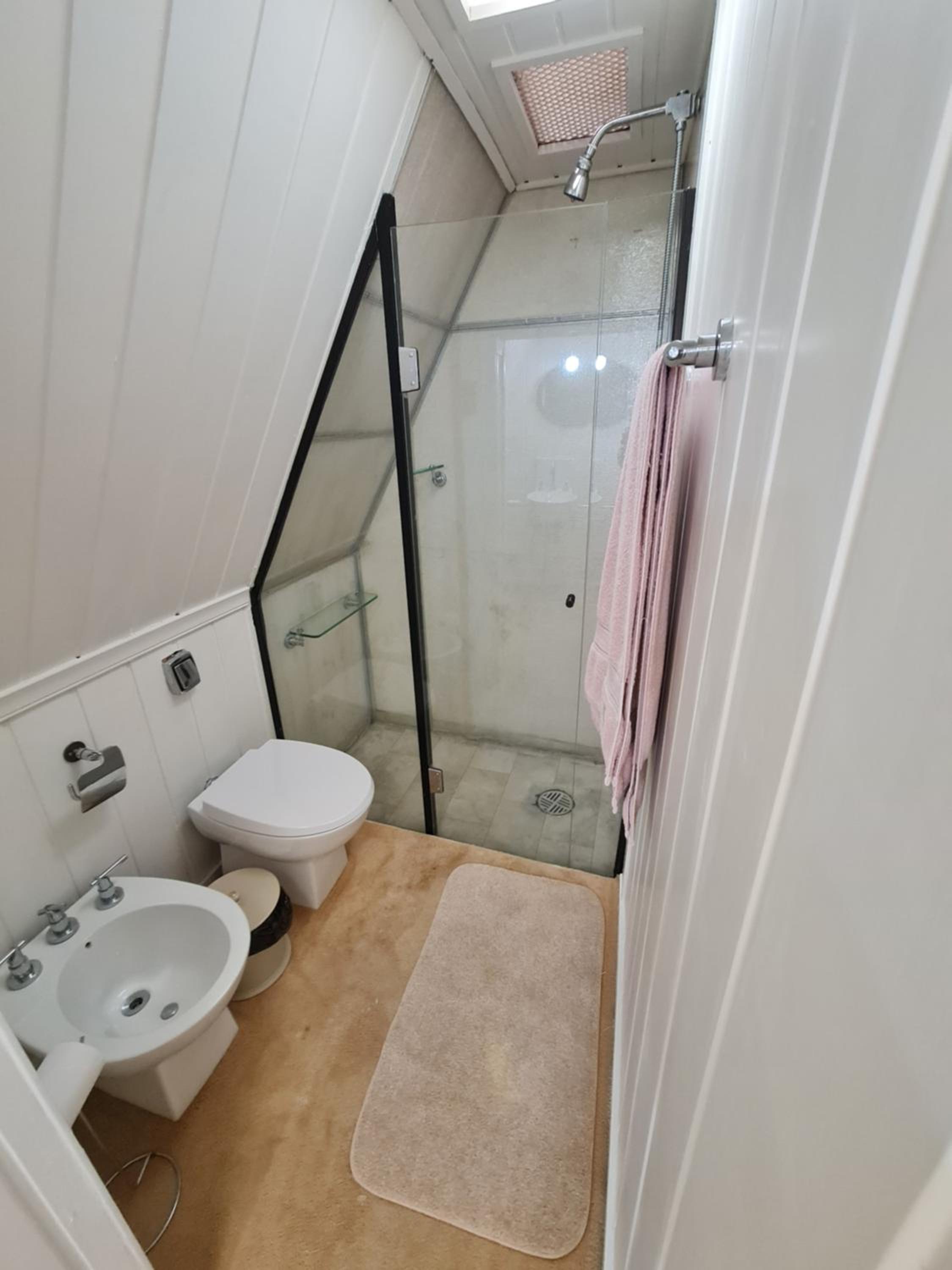 Casa em Campos do Jordão próximo do Capivari com 4 Suítes