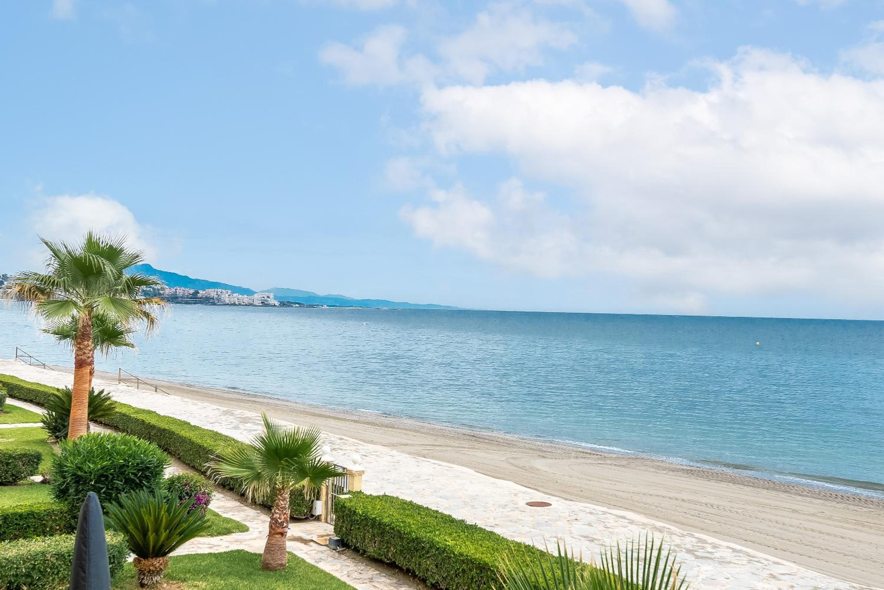 Estepona Beach Apartment