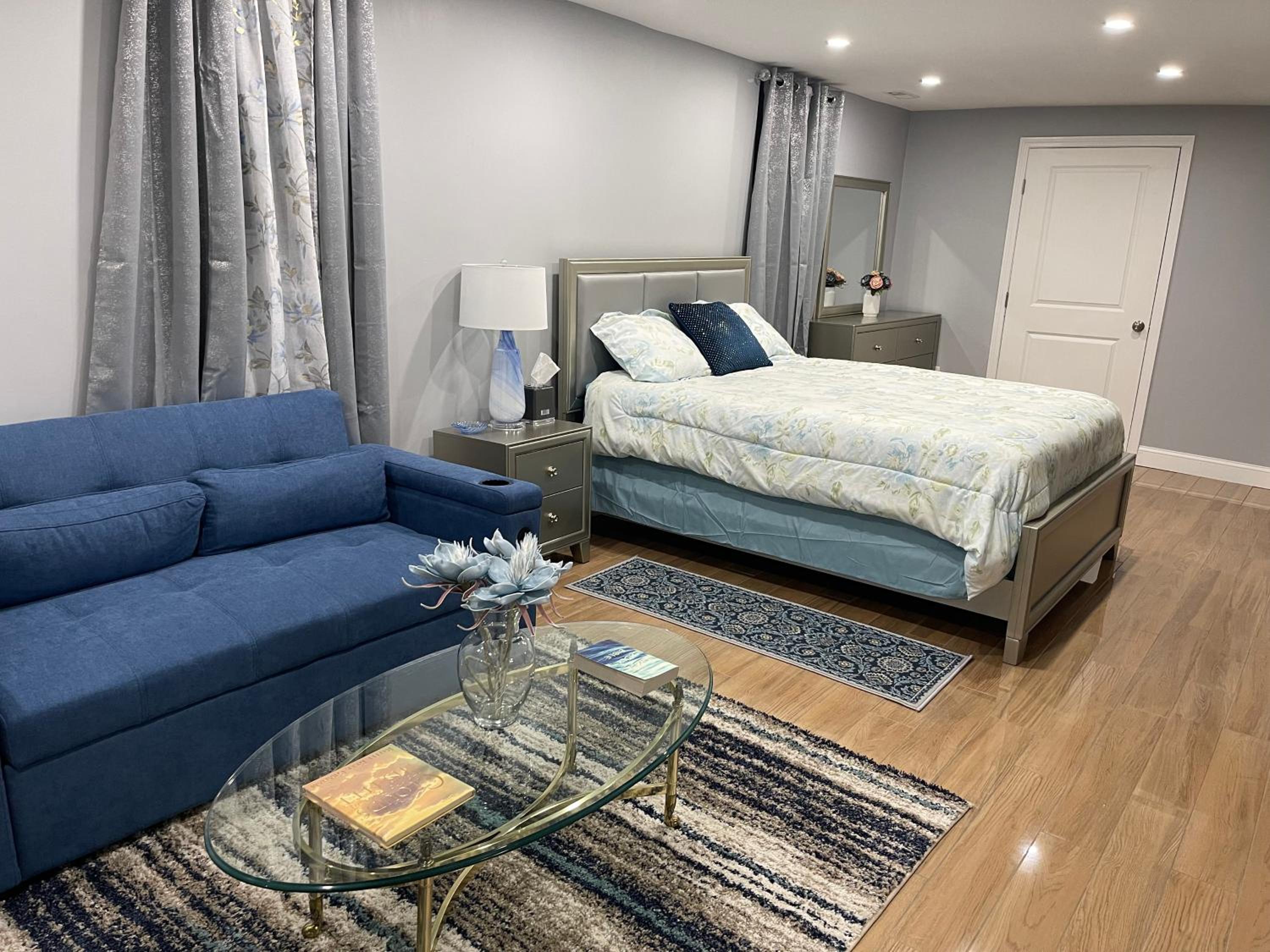 Brand New Luxury Rooms near downtown Boston view 5
