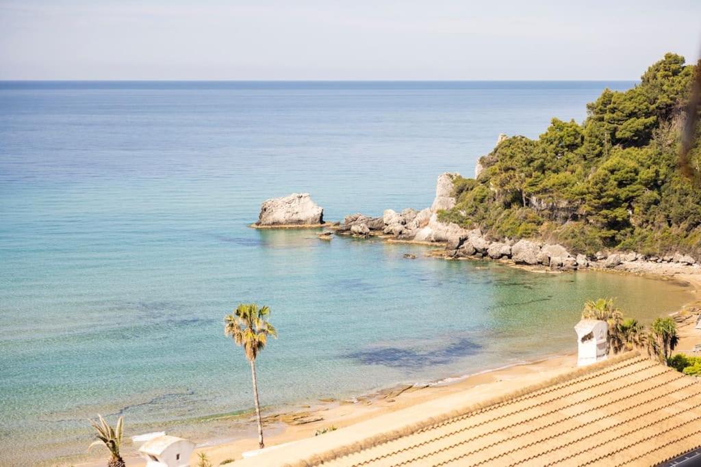 Elias 108 - Blue Glyfada Private Home view 3
