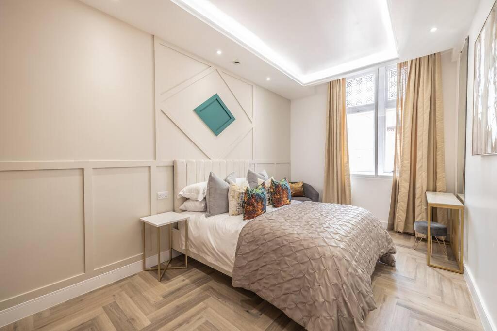 Luxury 2 Bed Apartment In The City Centre With Free Gym By The Pocklington - The Ceremonial Suite