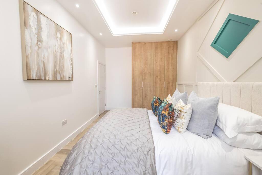 Luxury 2 Bed Apartment In The City Centre With Free Gym By The Pocklington - The Ceremonial Suite