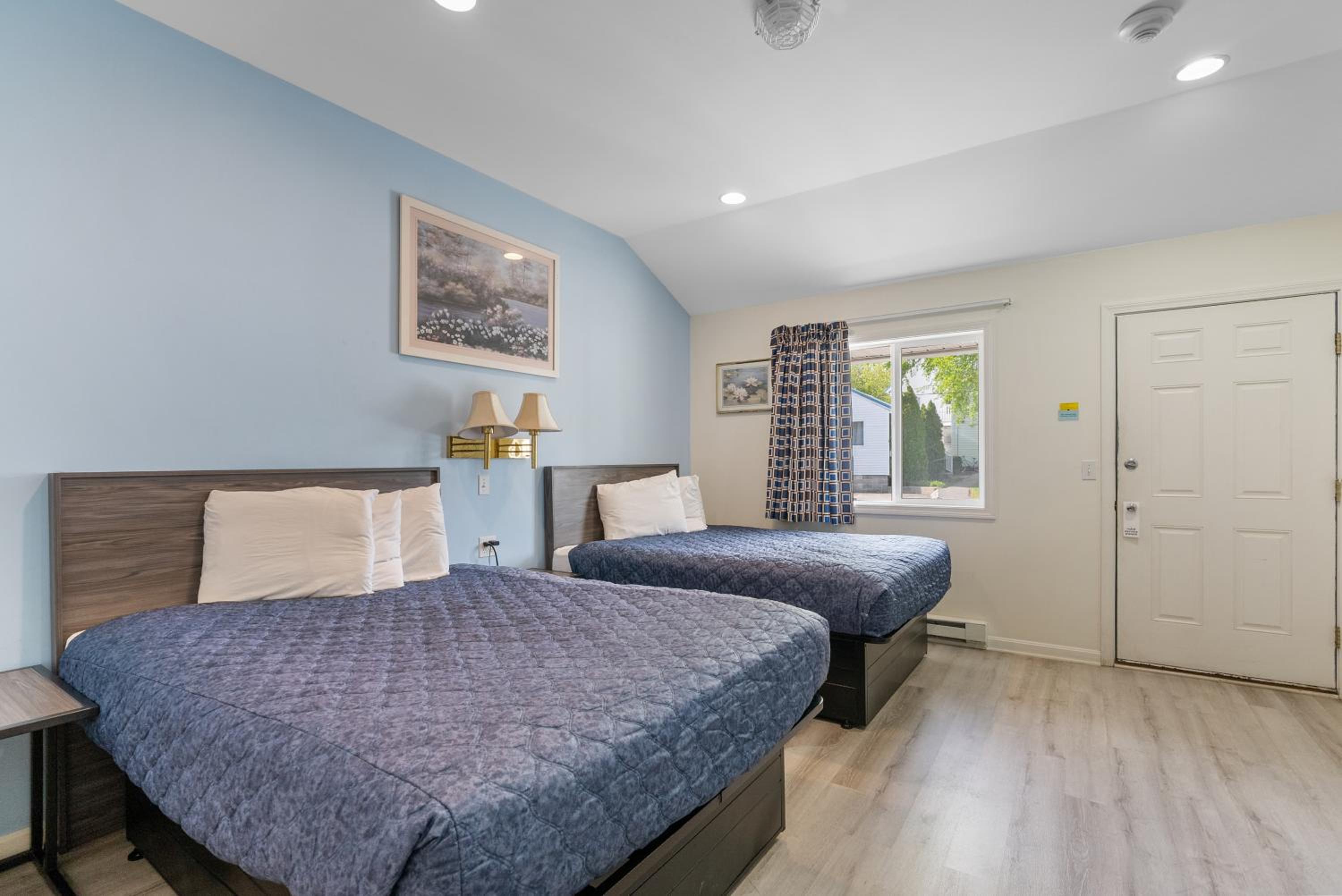 Ne'r Beach Motel