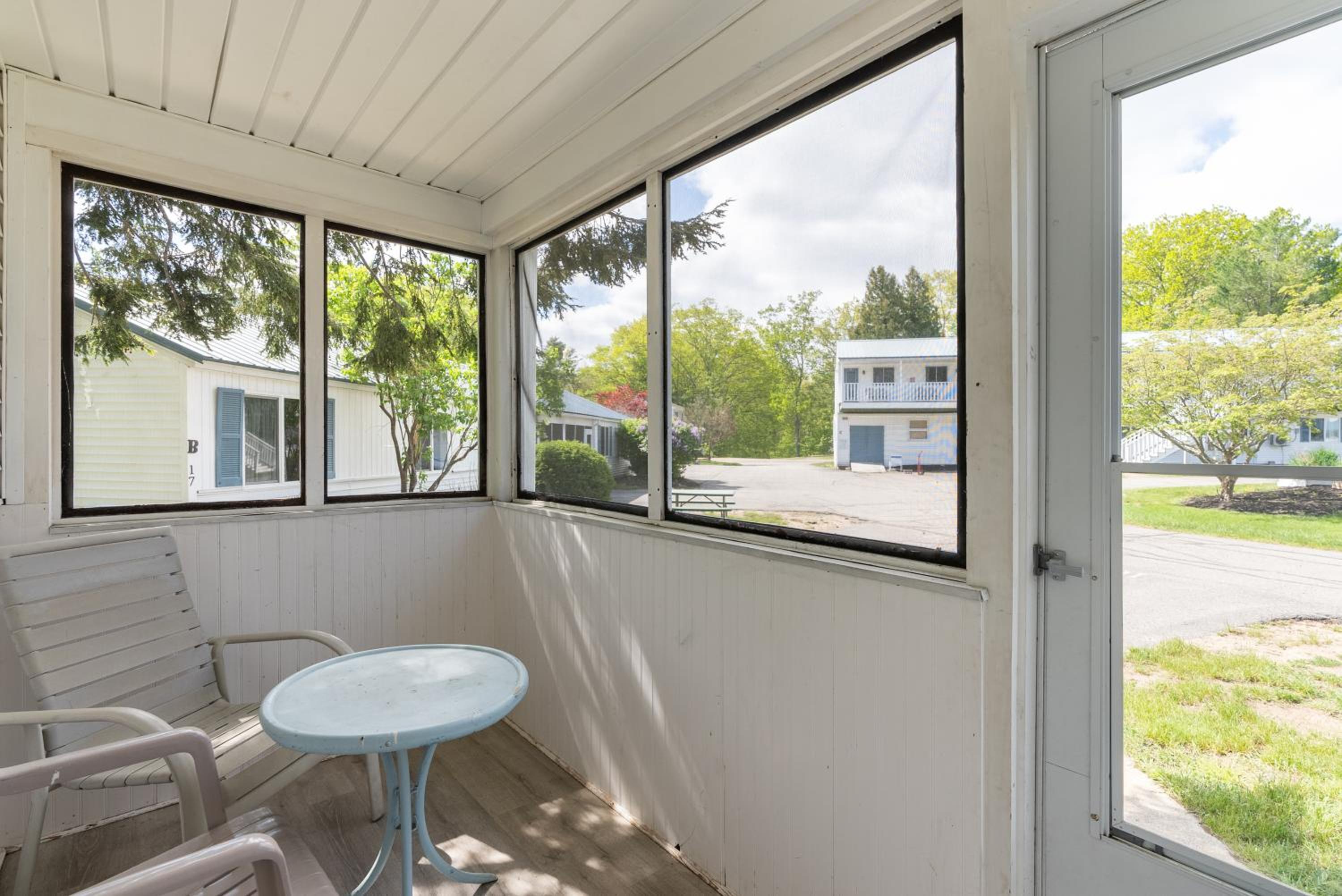 Ne'r Beach Motel