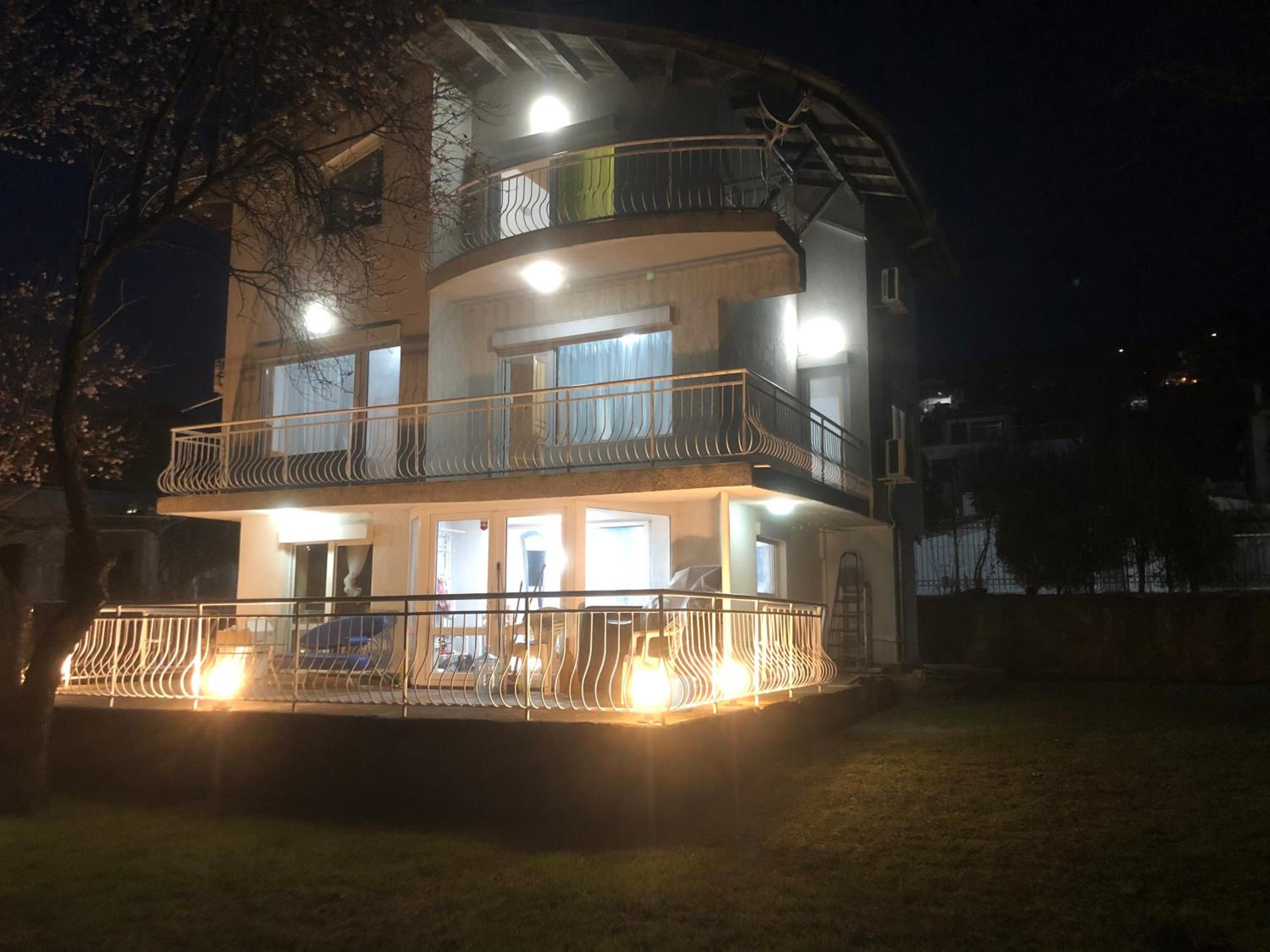 Villa MAXIMILIYAN