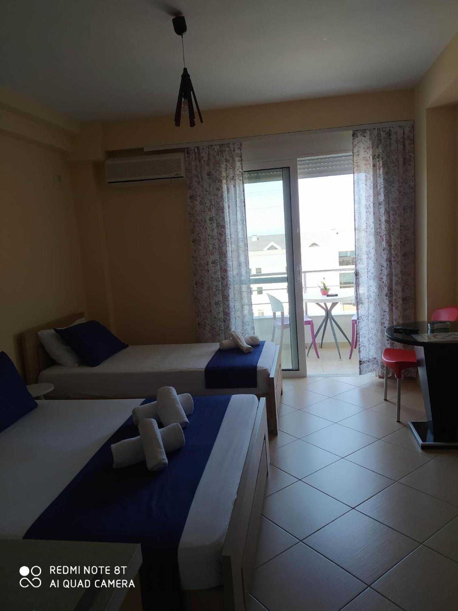 Summer Life Apartments
