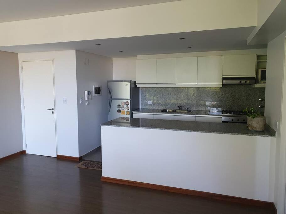 Departamento con vista al Rio en Rosario!