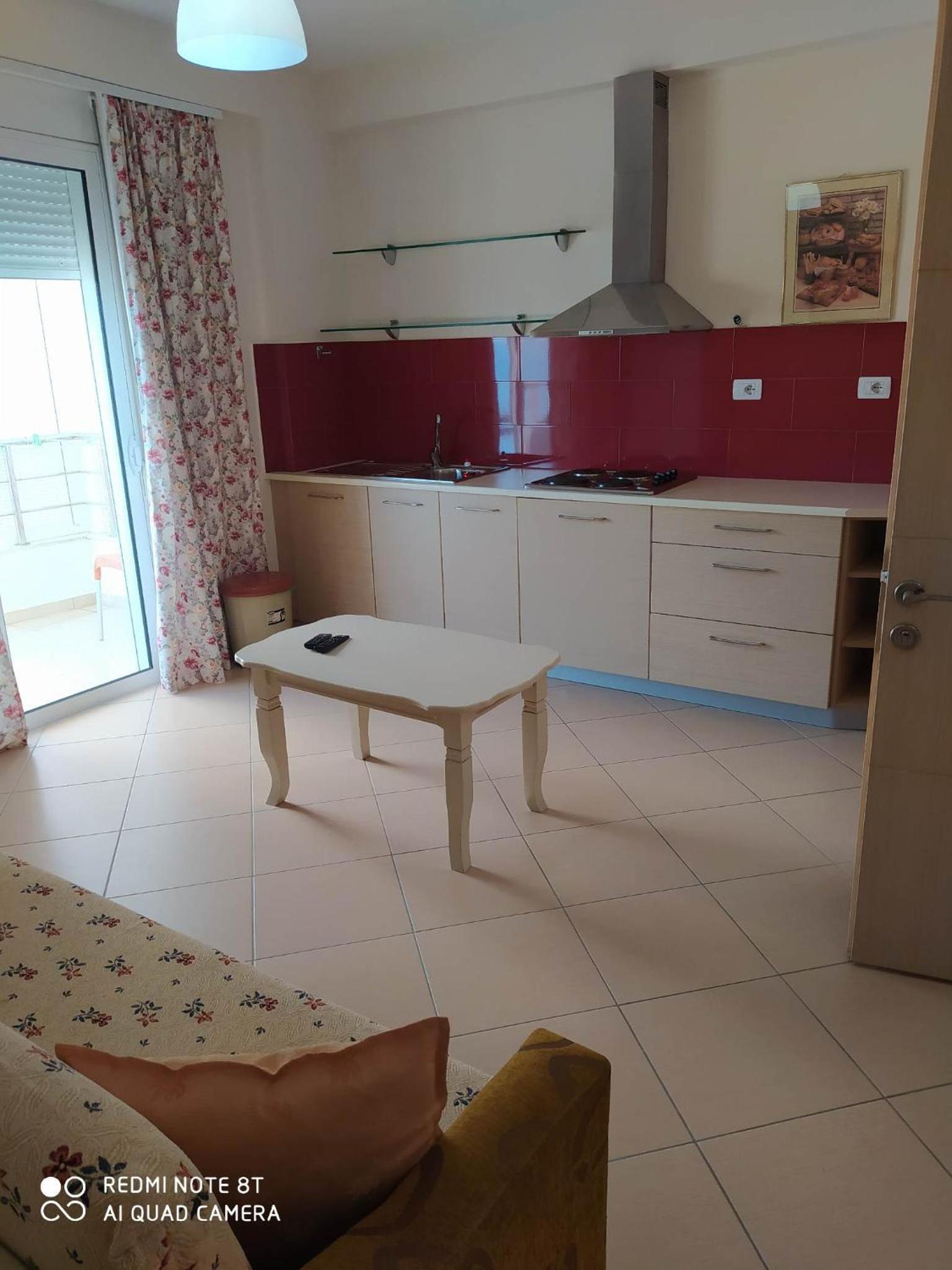 Summer Life Apartments
