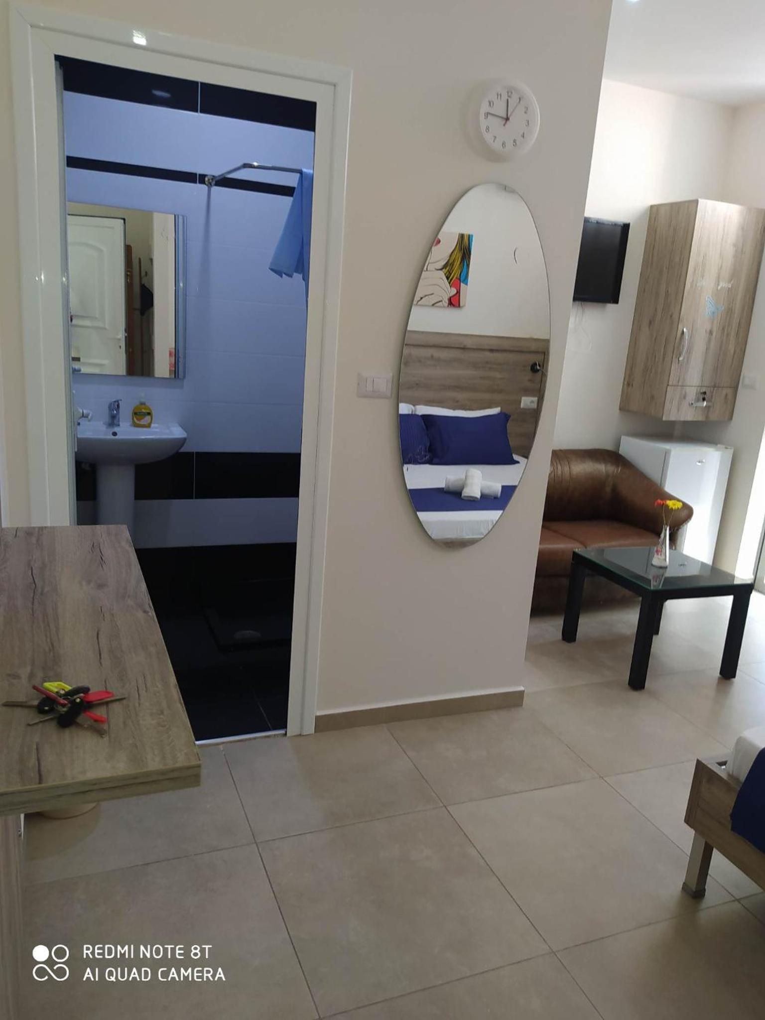 Summer Life Apartments
