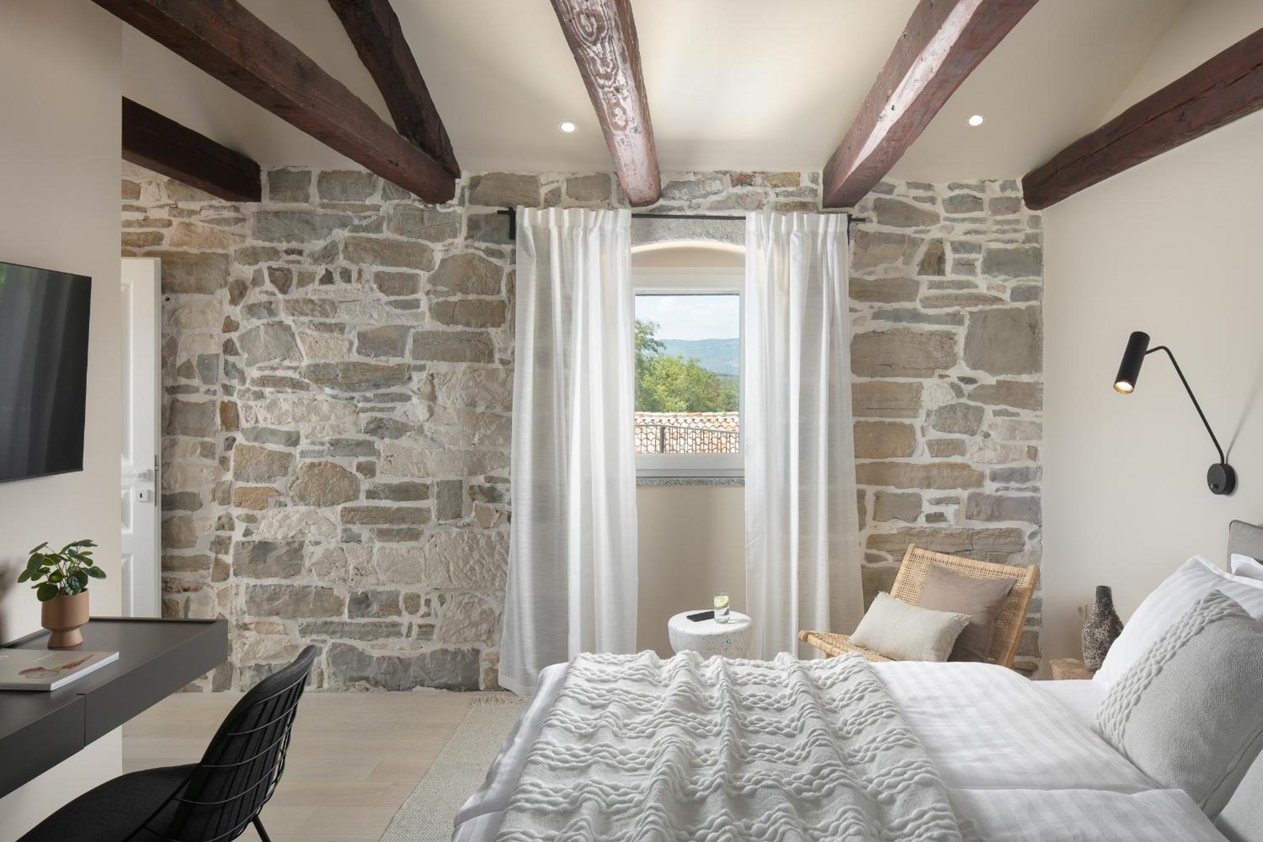 Stone House Baracchi
