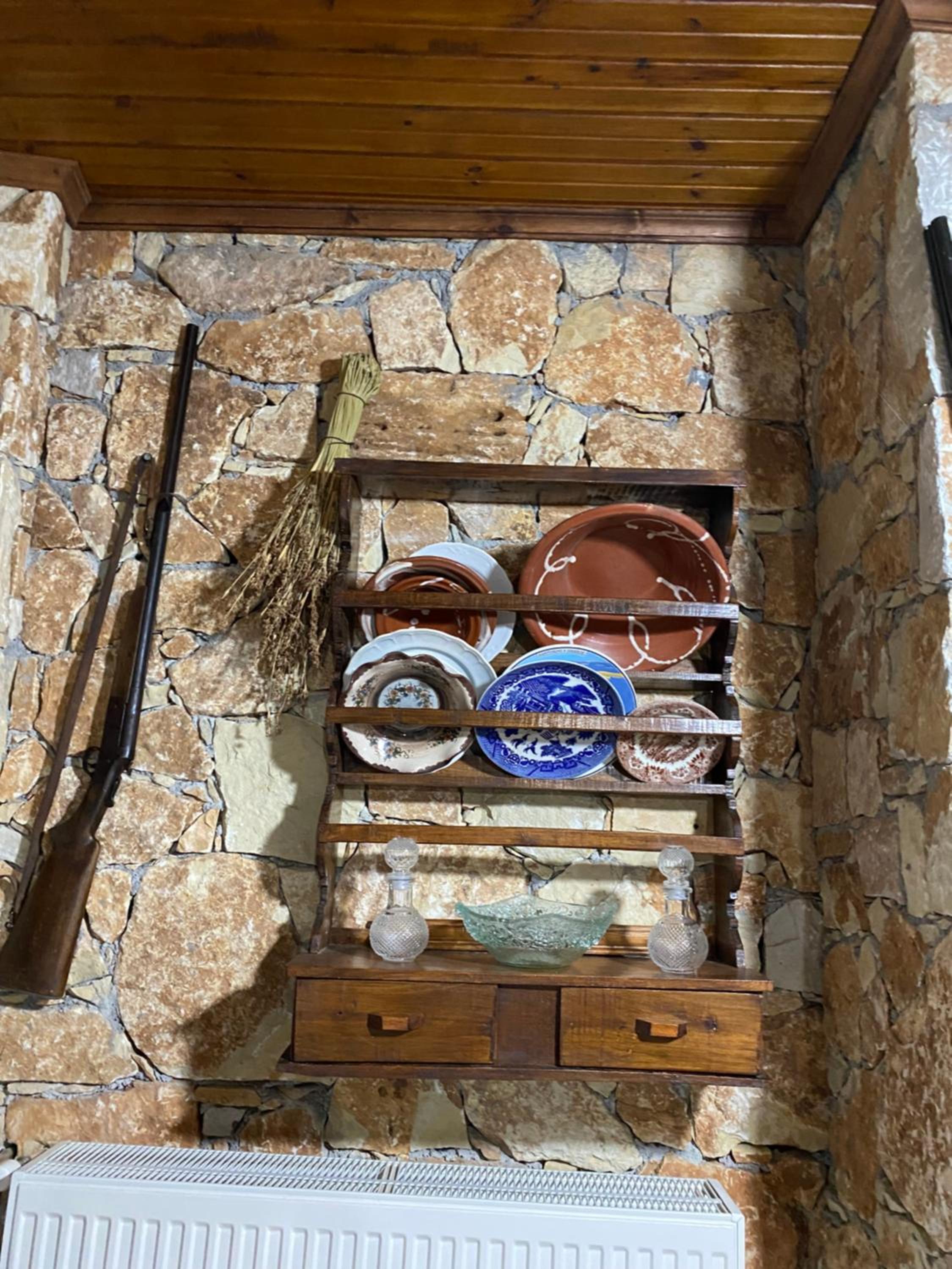 Katharo Traditional Villa