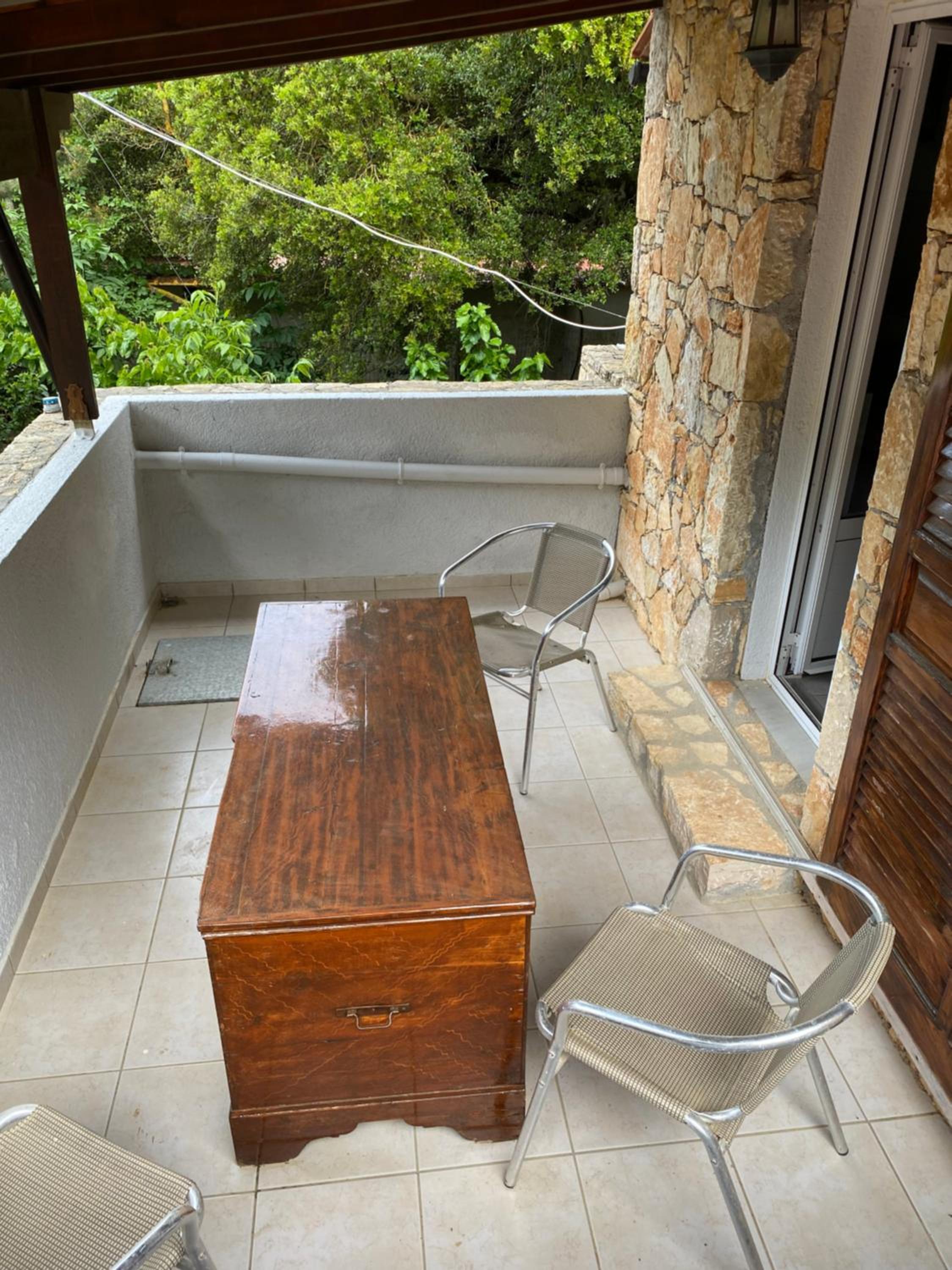 Katharo Traditional Villa