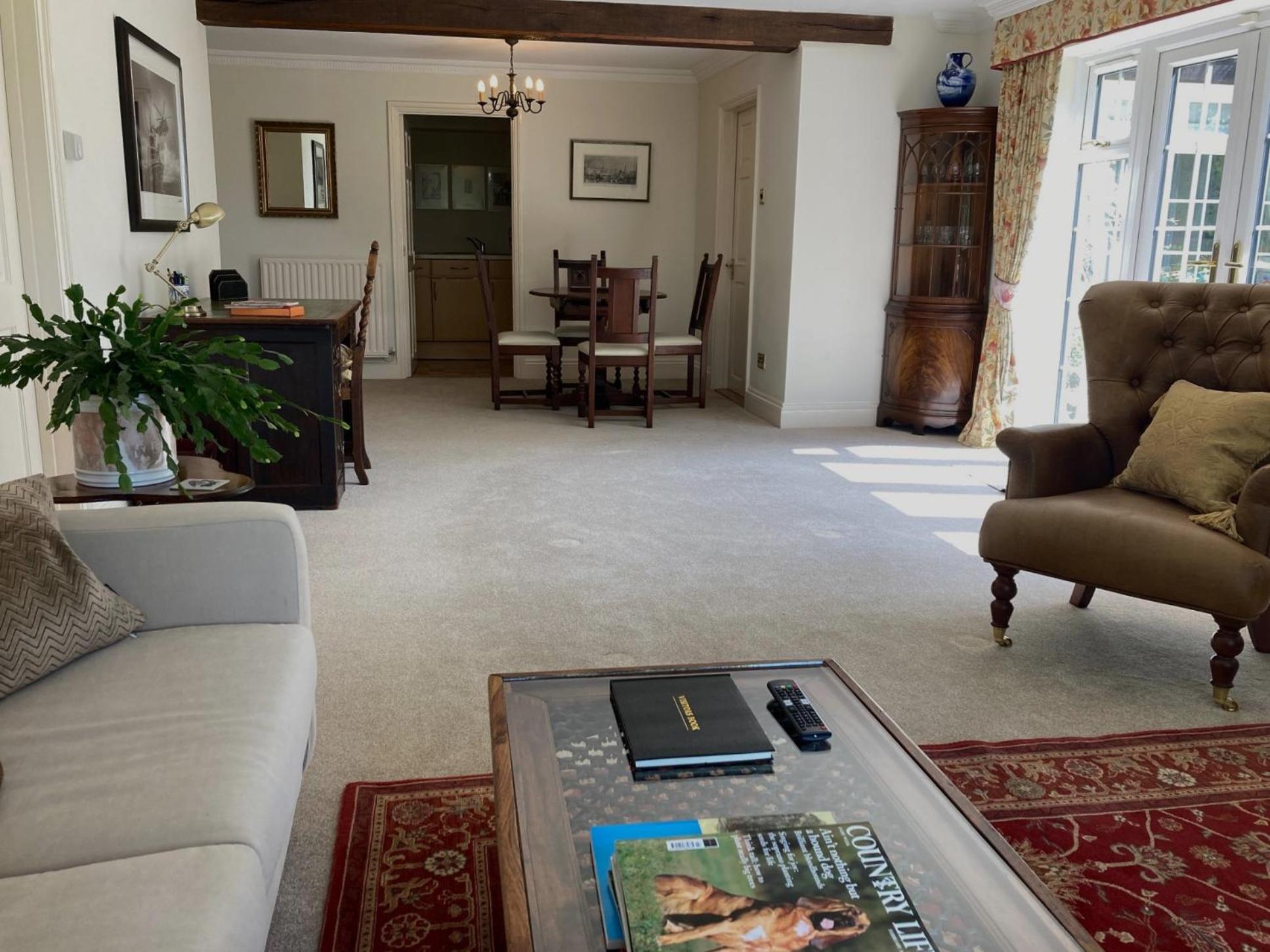 Exclusive 2 Bedroom Apartment with Summer House and Hot Tub view 3