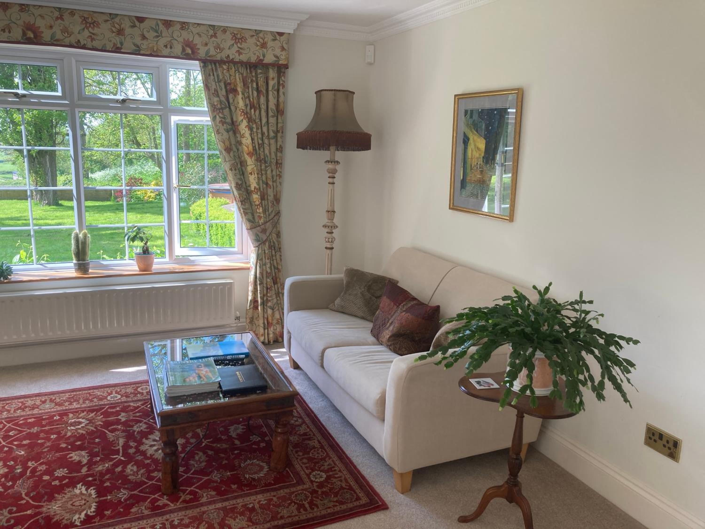 Exclusive 2 Bedroom Apartment with Summer House and Hot Tub view 4