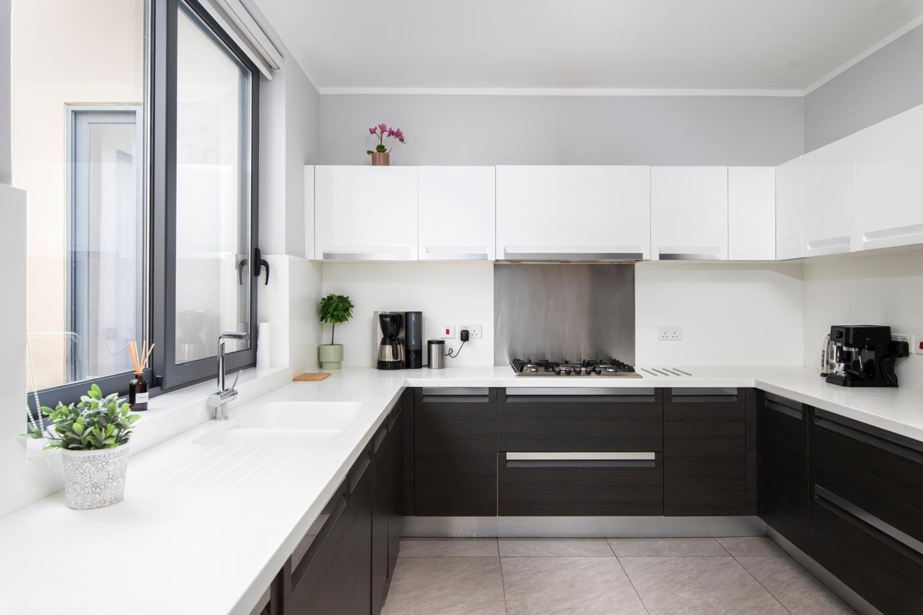 3BR Penthouse with huge terrace - Sliema, Triq Trofimu view 5