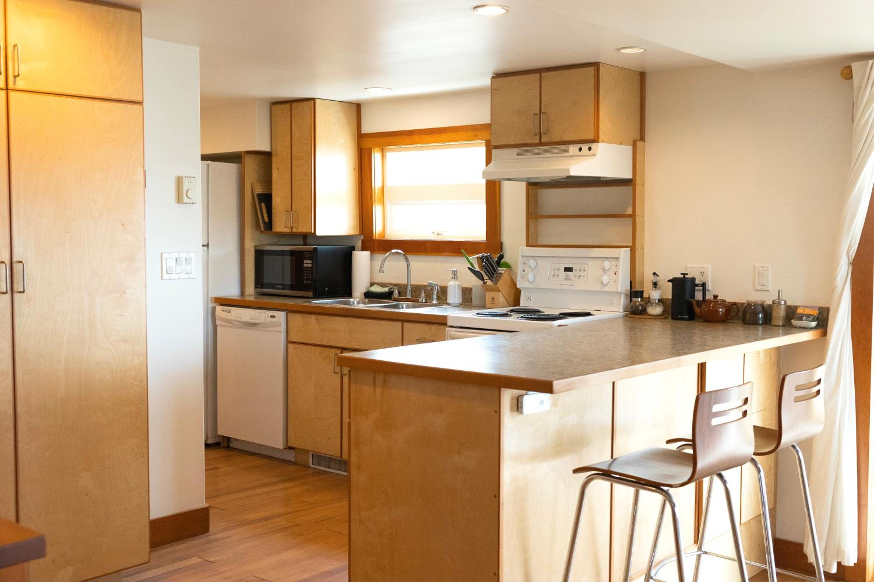 Tofino Vacations - The Shoreline Tofino - Property Image 81