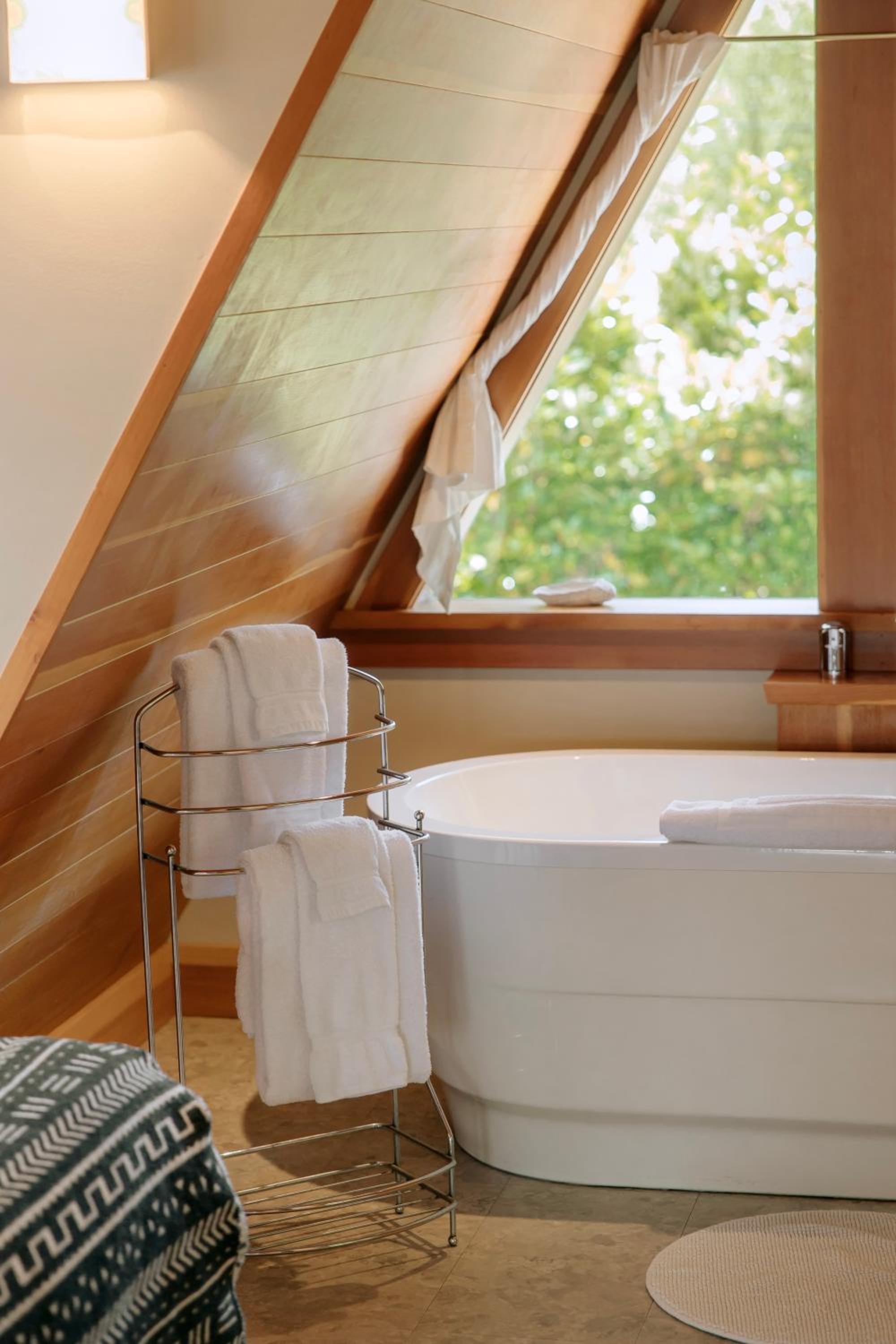 Tofino Vacations - The Shoreline Tofino - Property Image 82