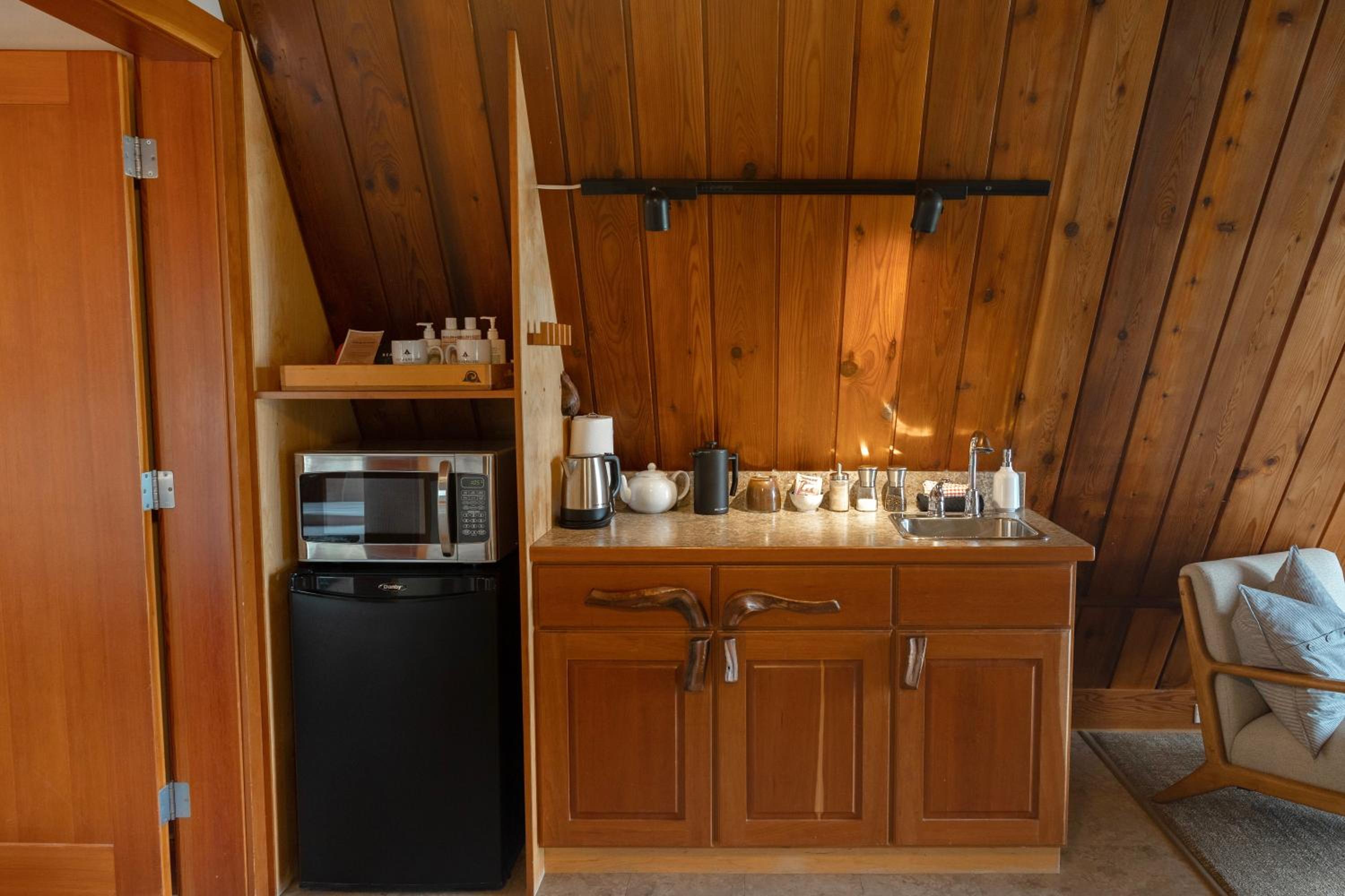 Tofino Vacations - The Shoreline Tofino - Property Image 89